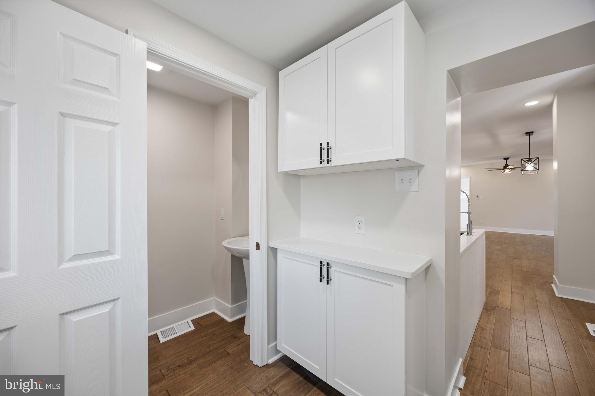 PHILADELPHIA (WEST) - Residential