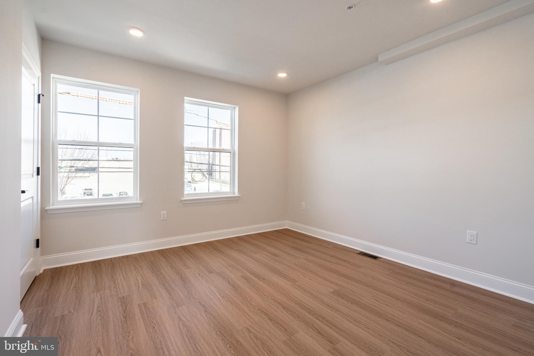 WYNNEFIELD HEIGHTS - Residential