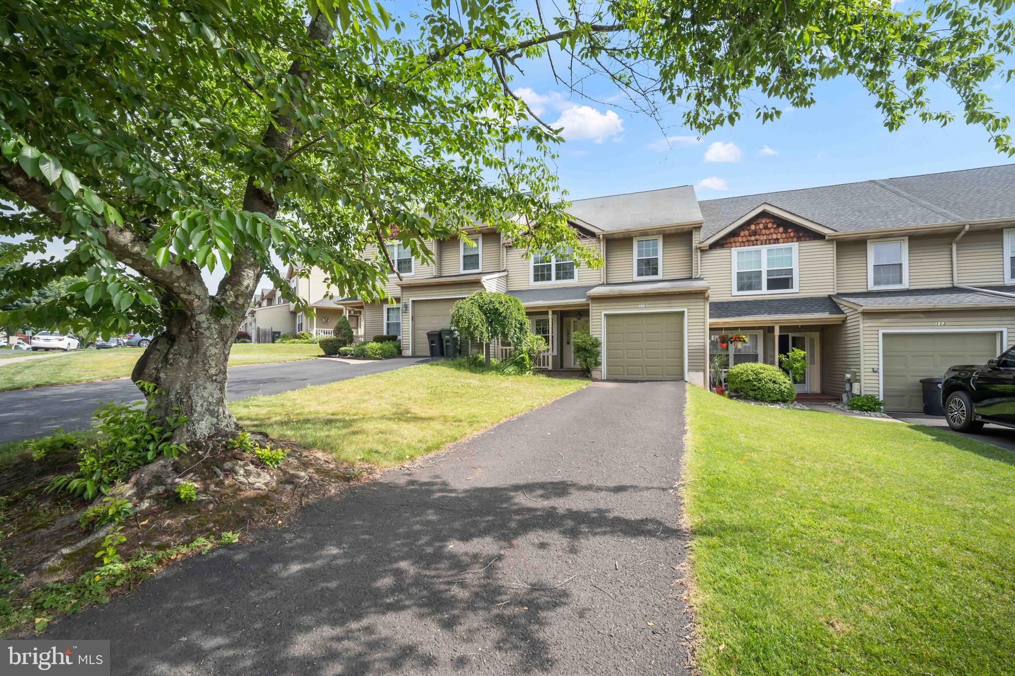 100 ACRE WOODS - Residential