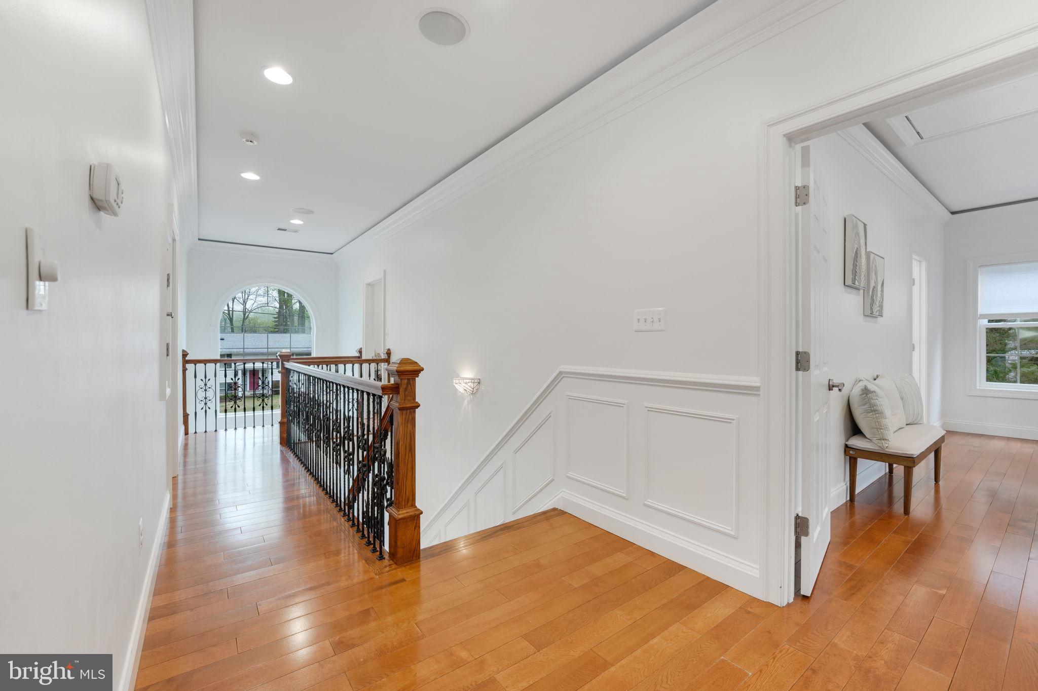 VIENNA WOODS - Residential
