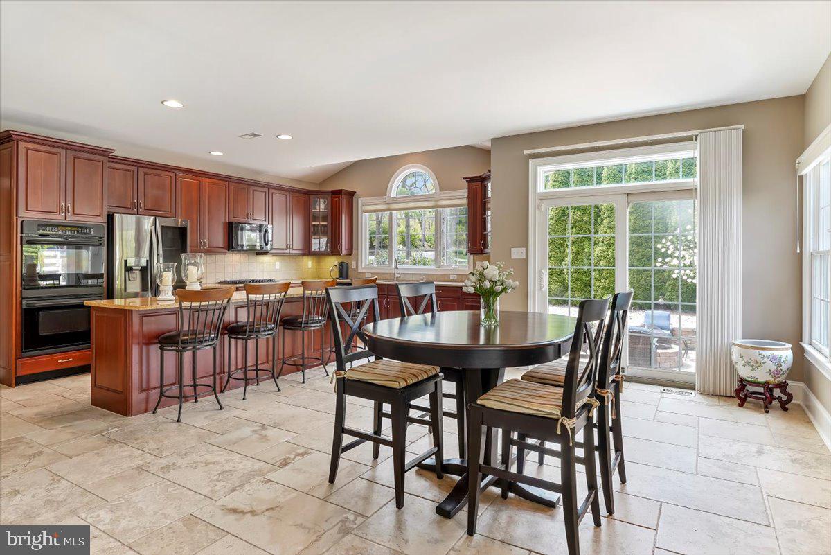 WESTTOWN CHASE - Residential