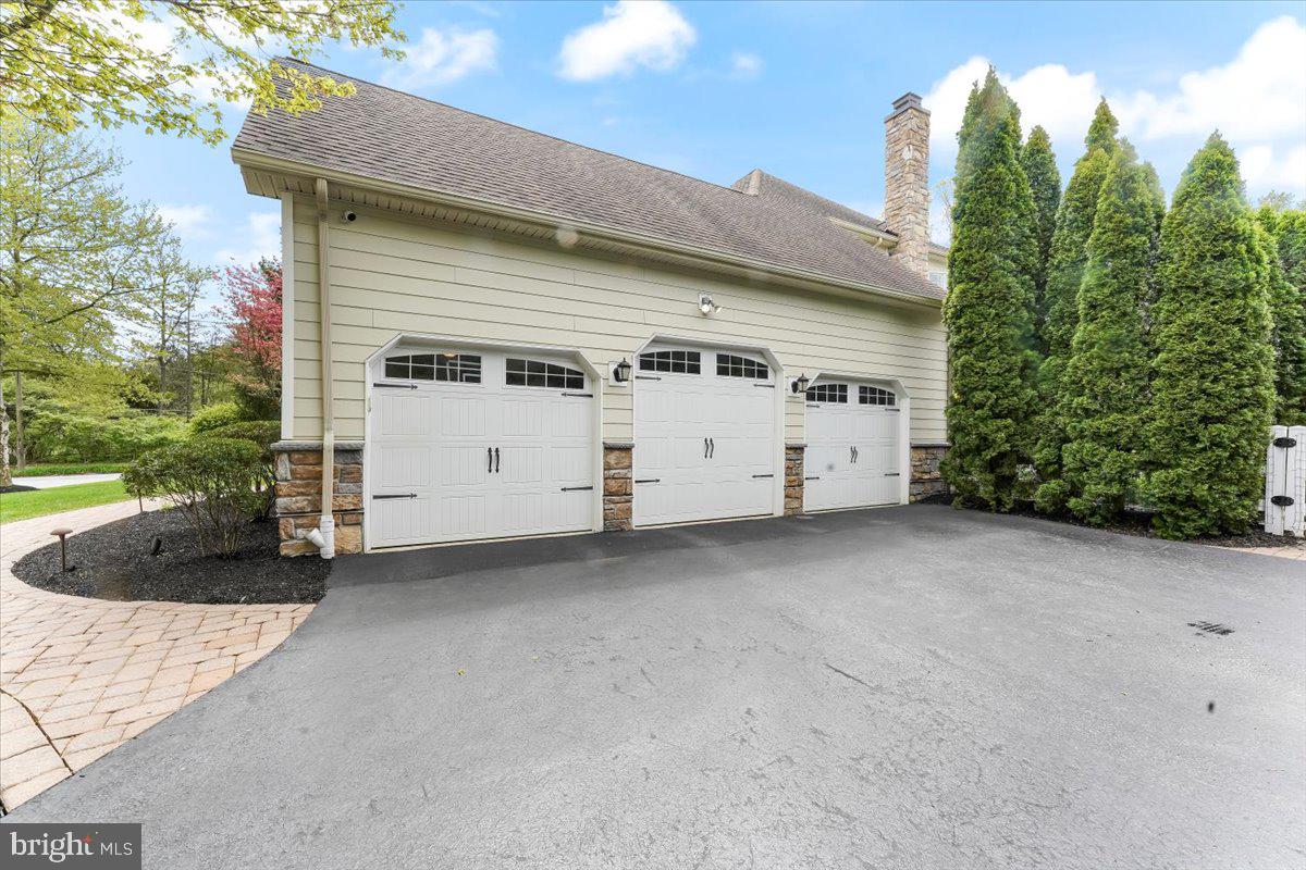 WESTTOWN CHASE - Residential