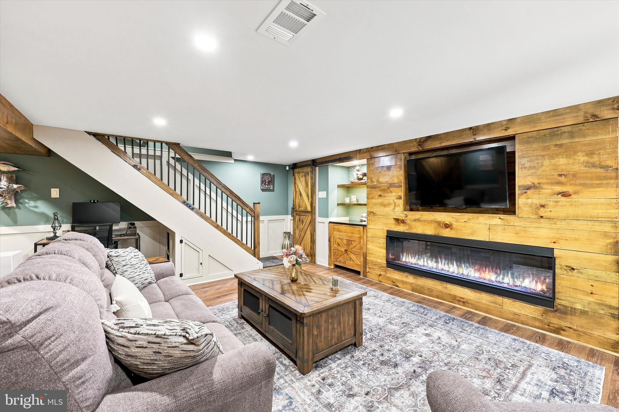ARONIMINK - Residential
