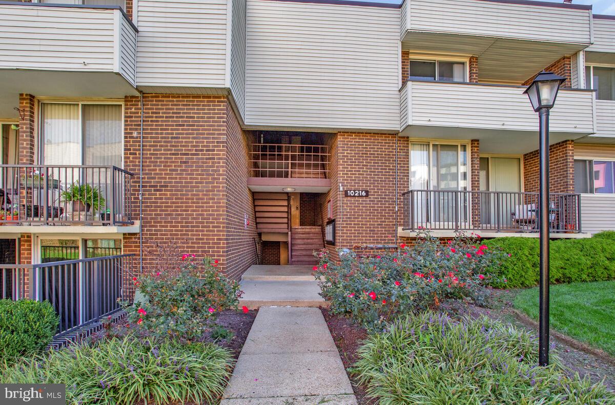 PINES CONDOMINIUM - Residential