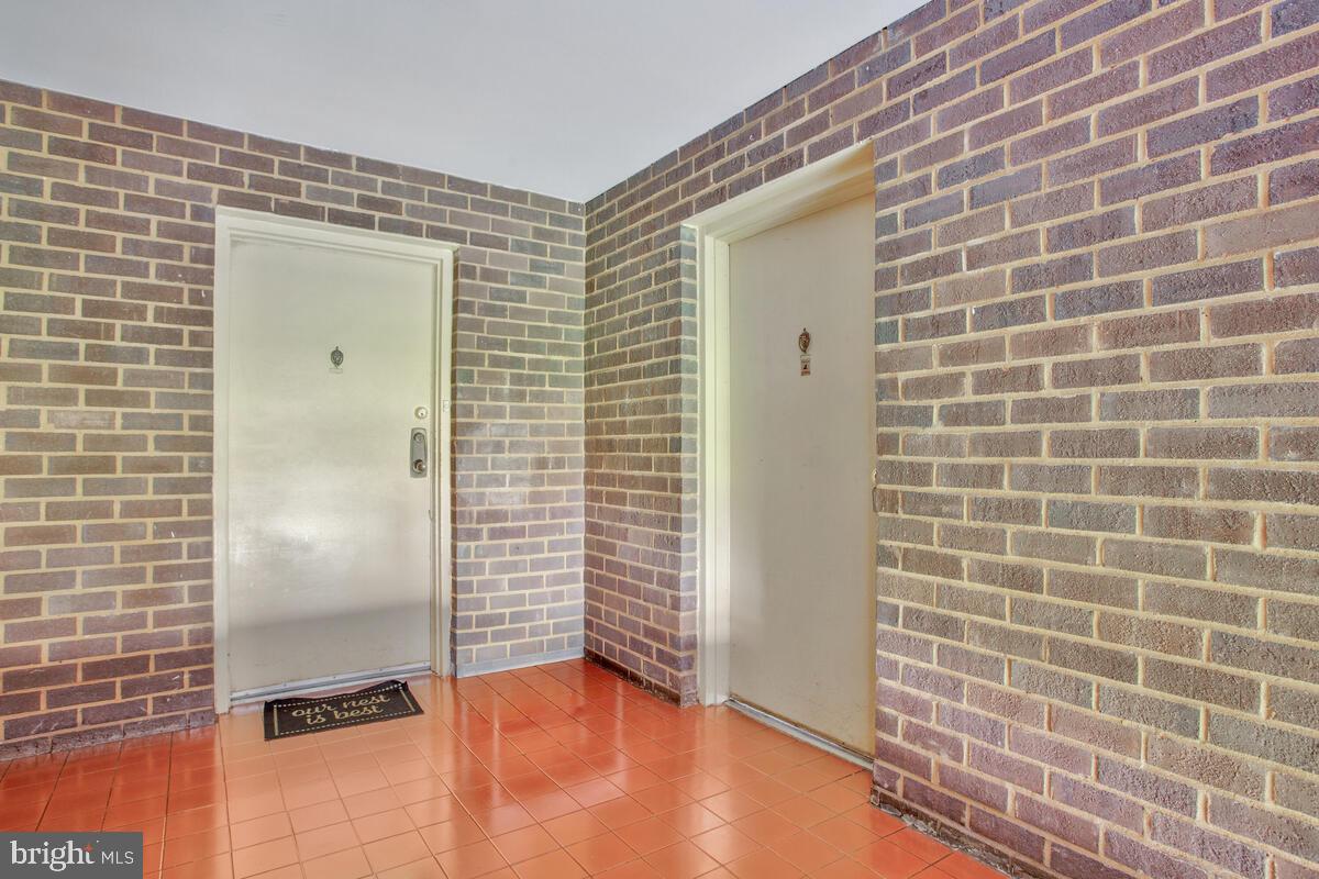 PINES CONDOMINIUM - Residential