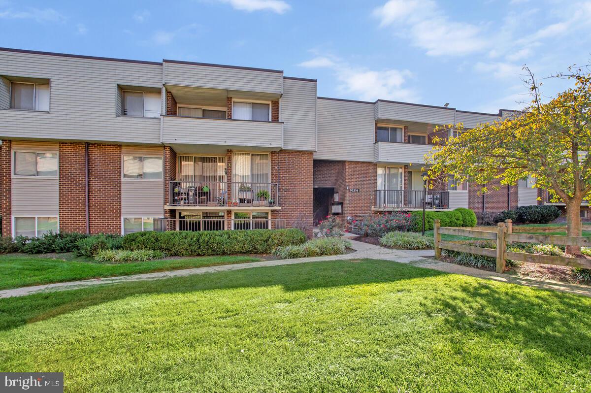 PINES CONDOMINIUM - Residential
