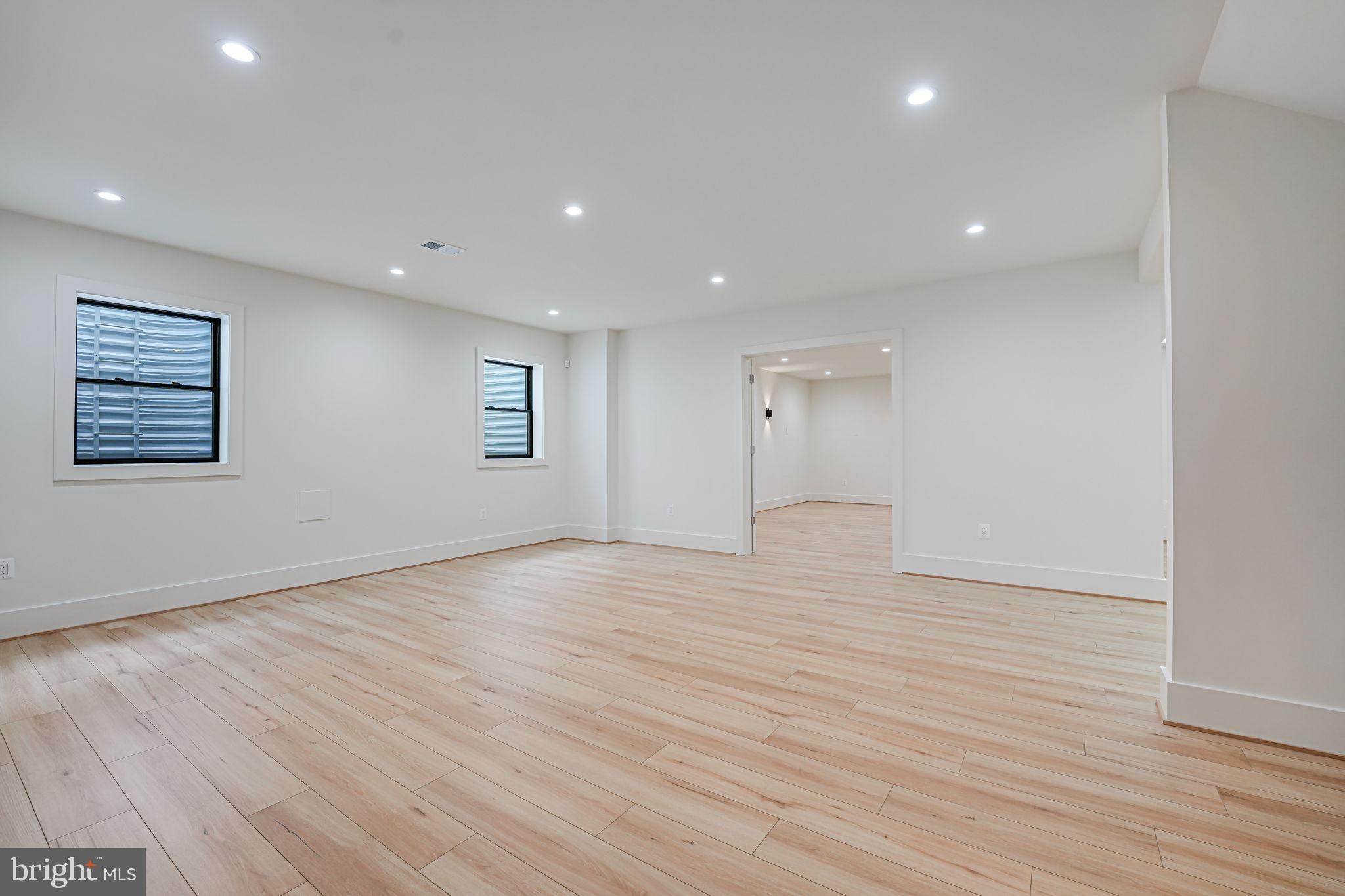NORTH ARLINGTON - Residential