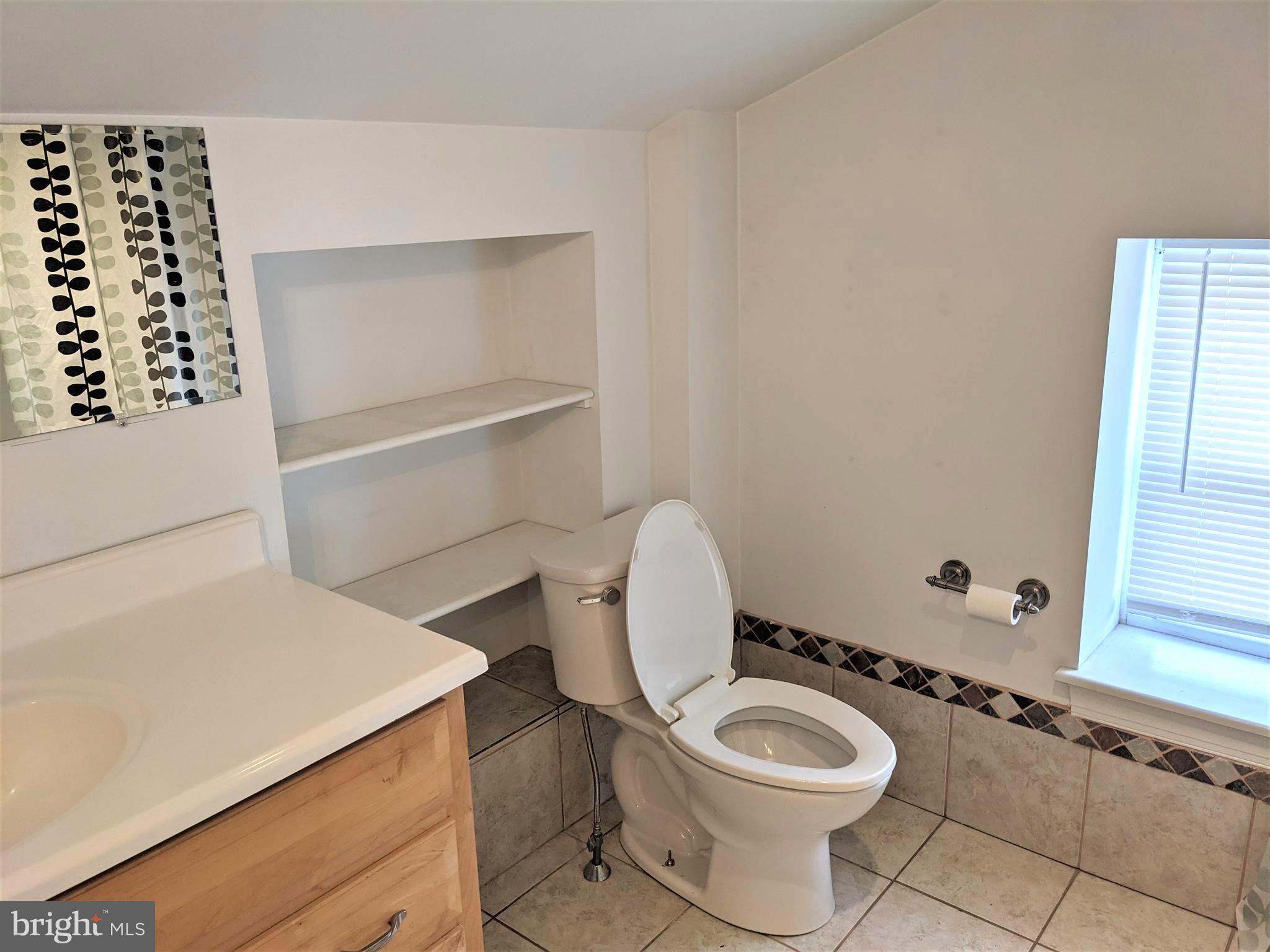 ROXBOROUGH - Residential Lease