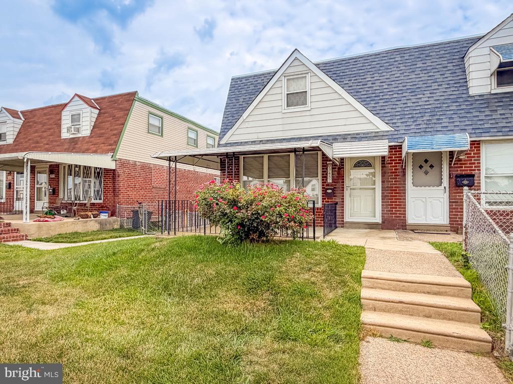 ACADEMY GARDENS - Residential