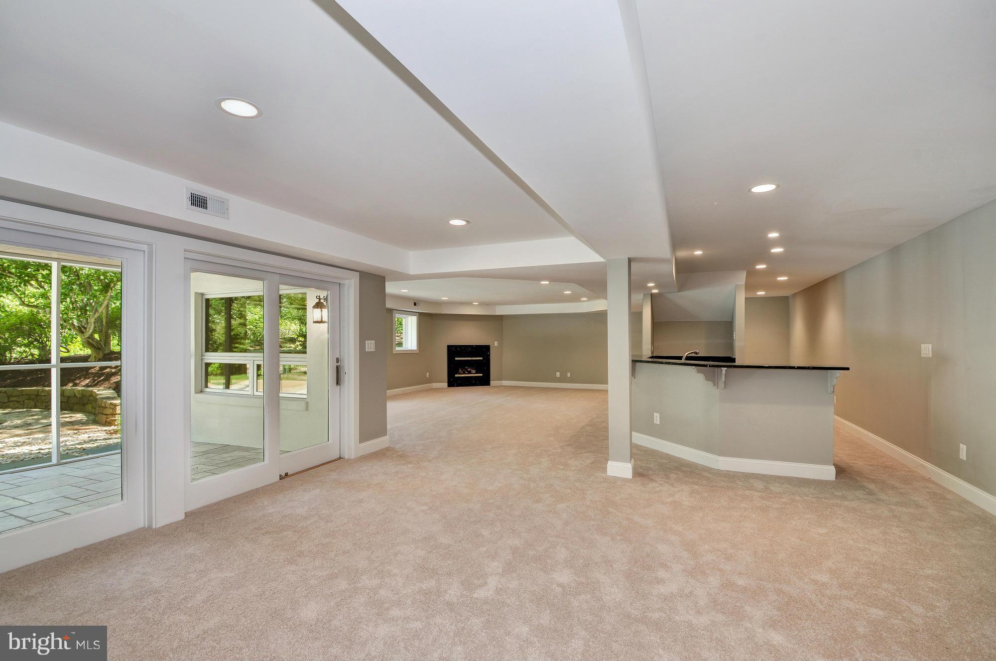 SADDLE RIDGE - Residential