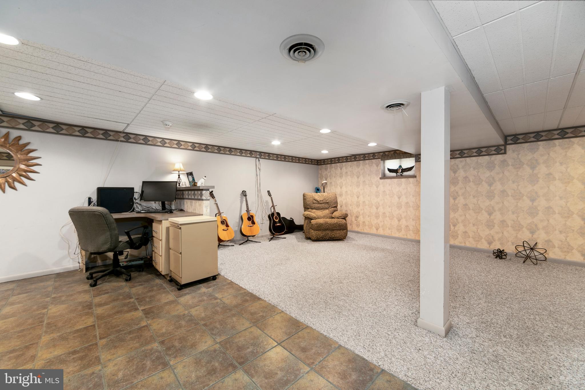 LEXINGTON PARK - Residential