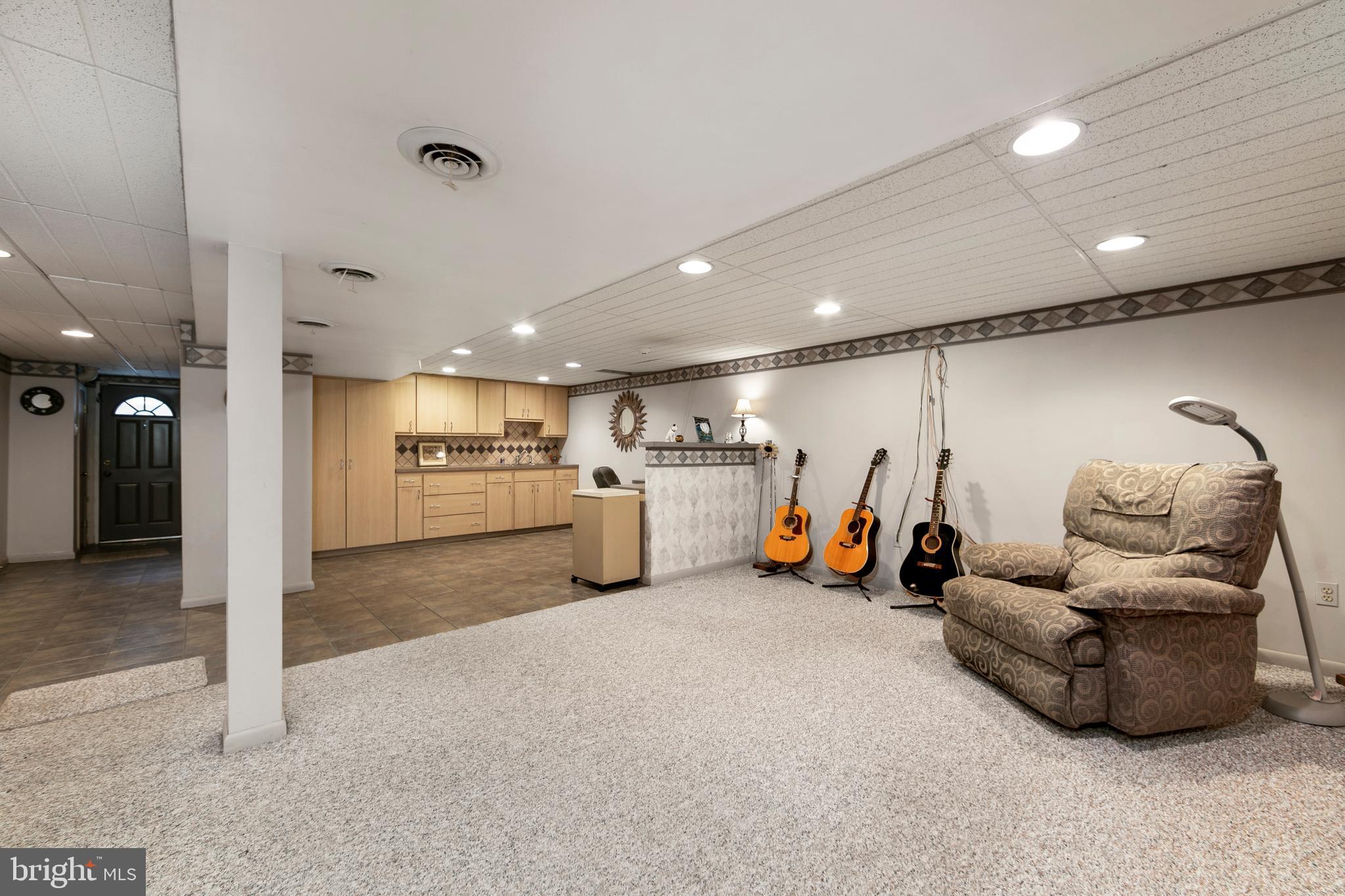 LEXINGTON PARK - Residential