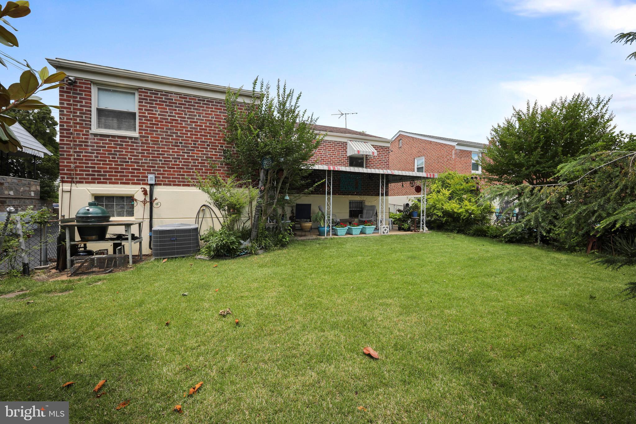 LEXINGTON PARK - Residential