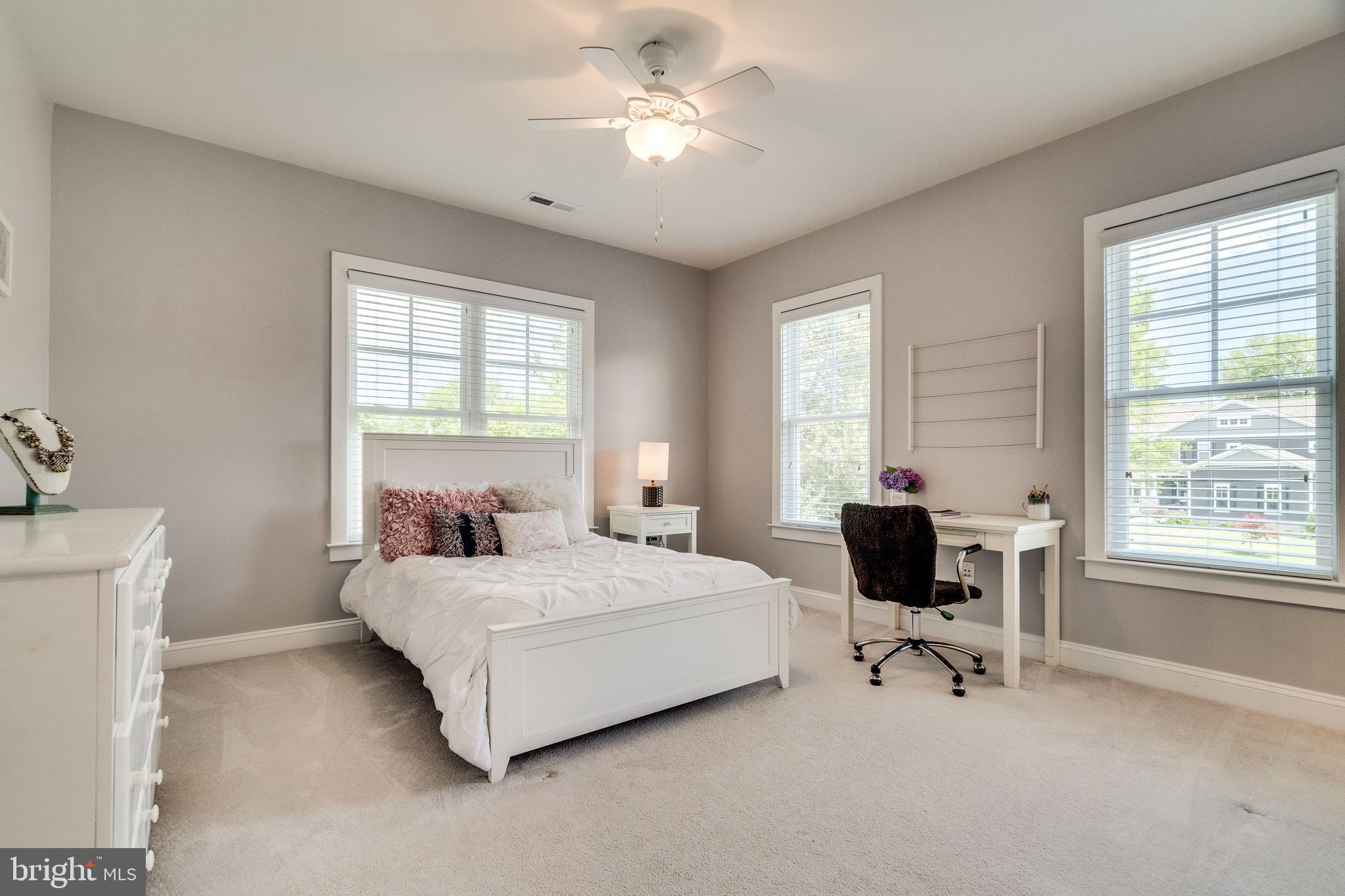 PLYMOUTH HAVEN - Residential