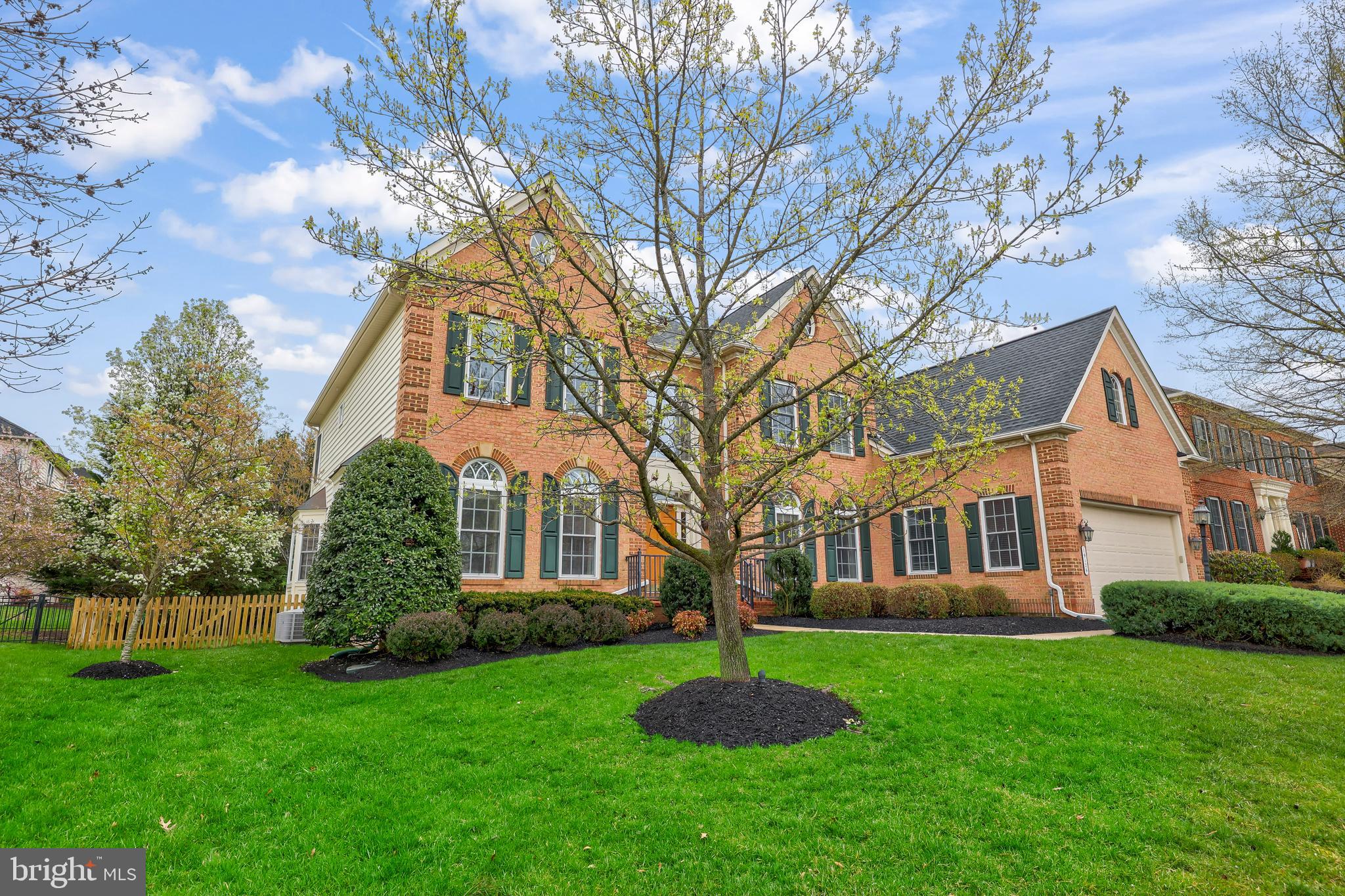 COTON COMMONS - Residential
