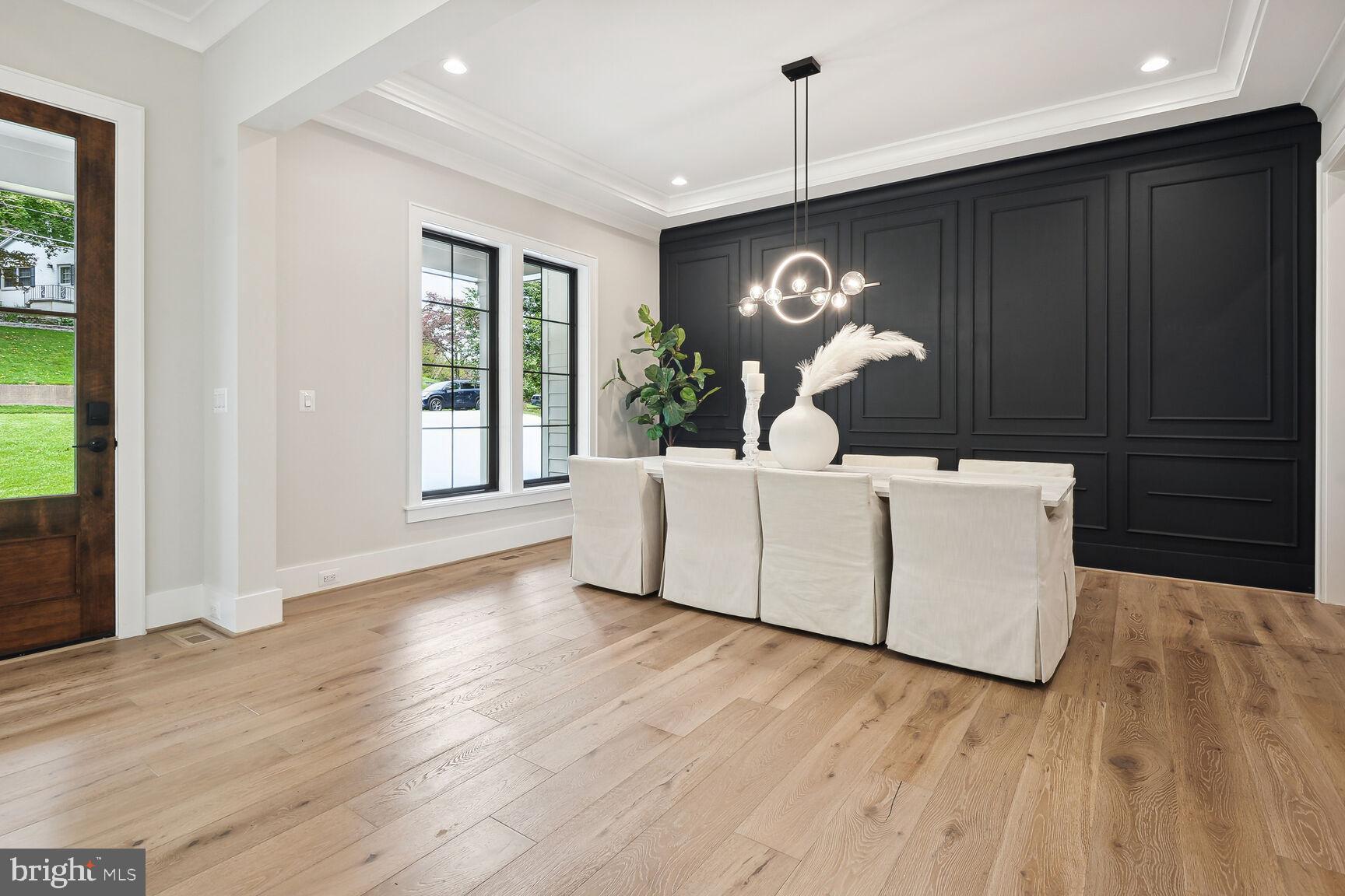 CHESTERBROOK WOODS - Residential