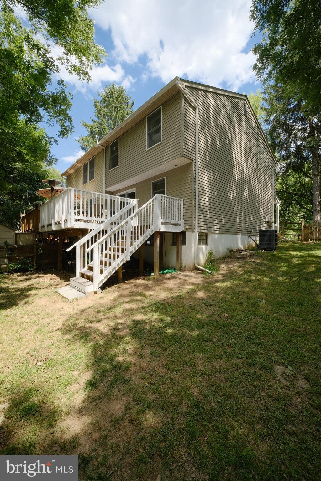 LAKEWINDS - Residential