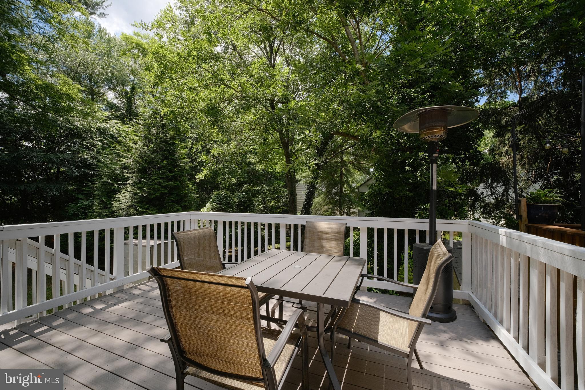 LAKEWINDS - Residential