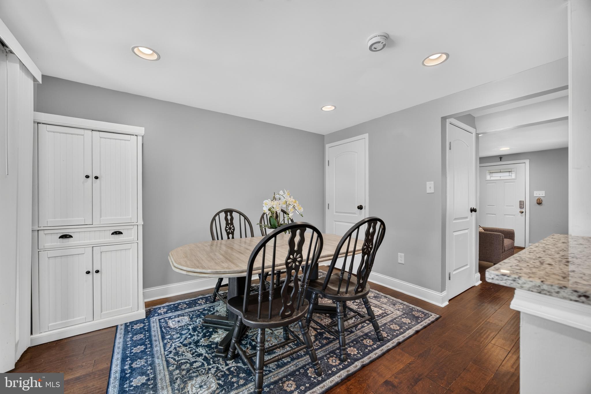 LAKEWINDS - Residential