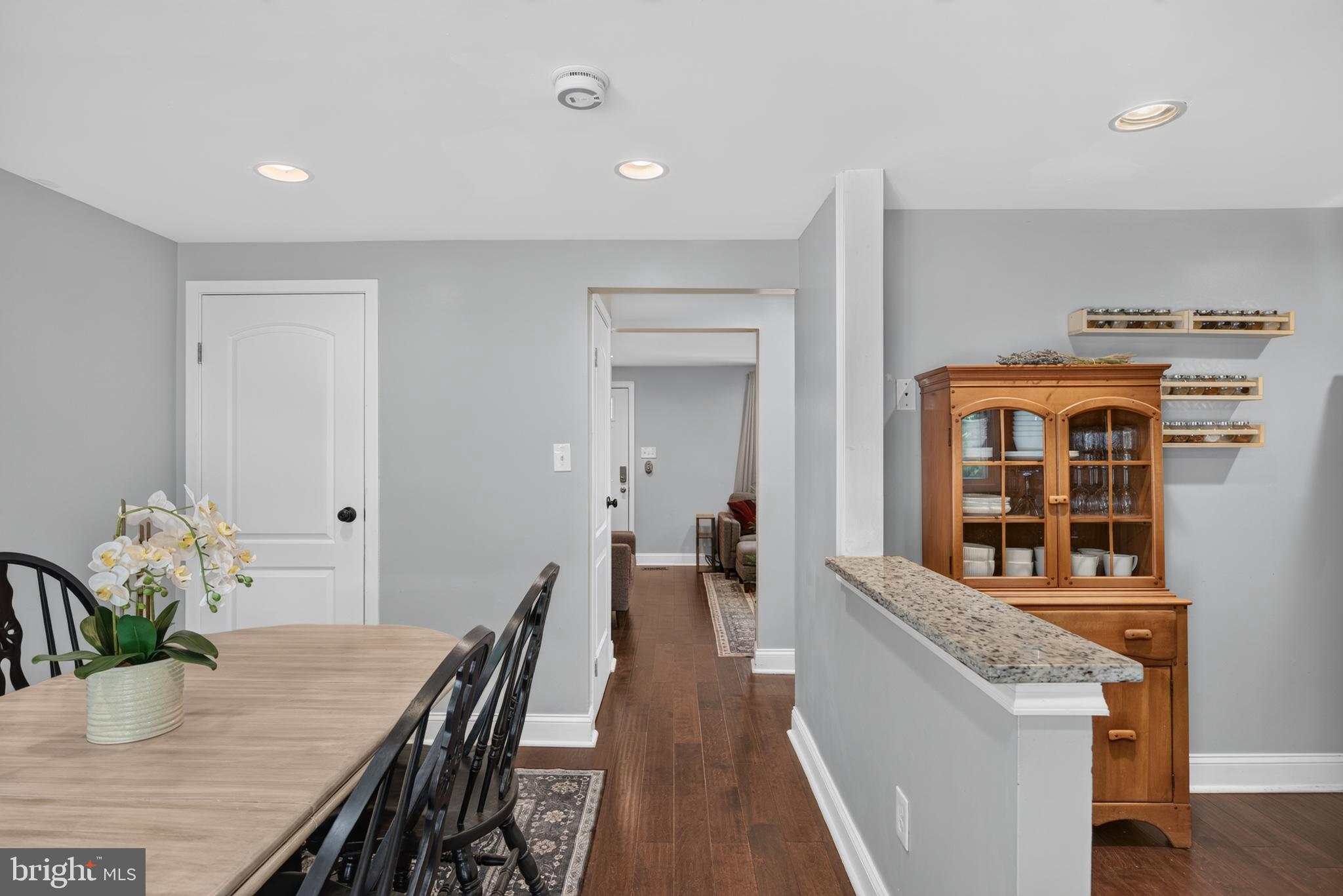 LAKEWINDS - Residential