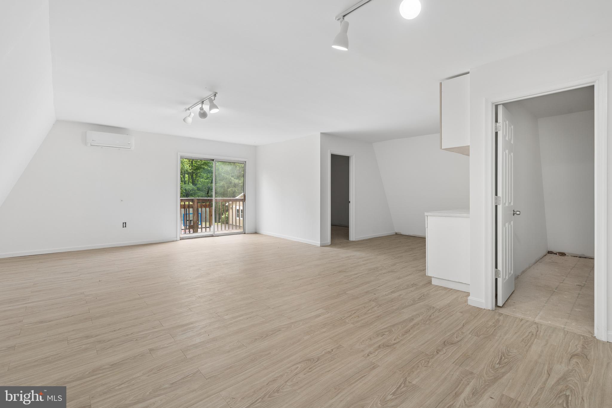 SUGARLOAF ESTATES - Residential