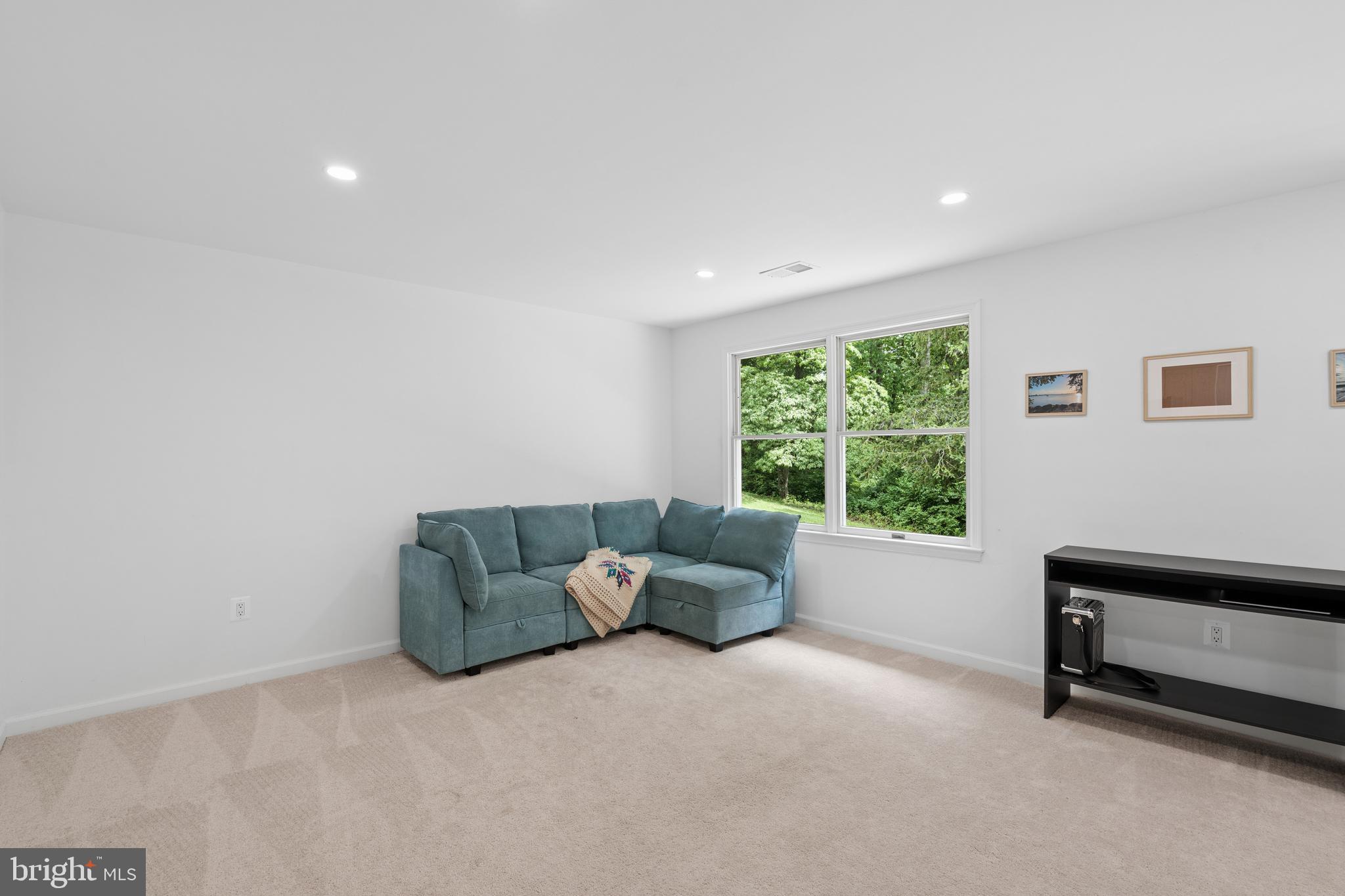SUGARLOAF ESTATES - Residential