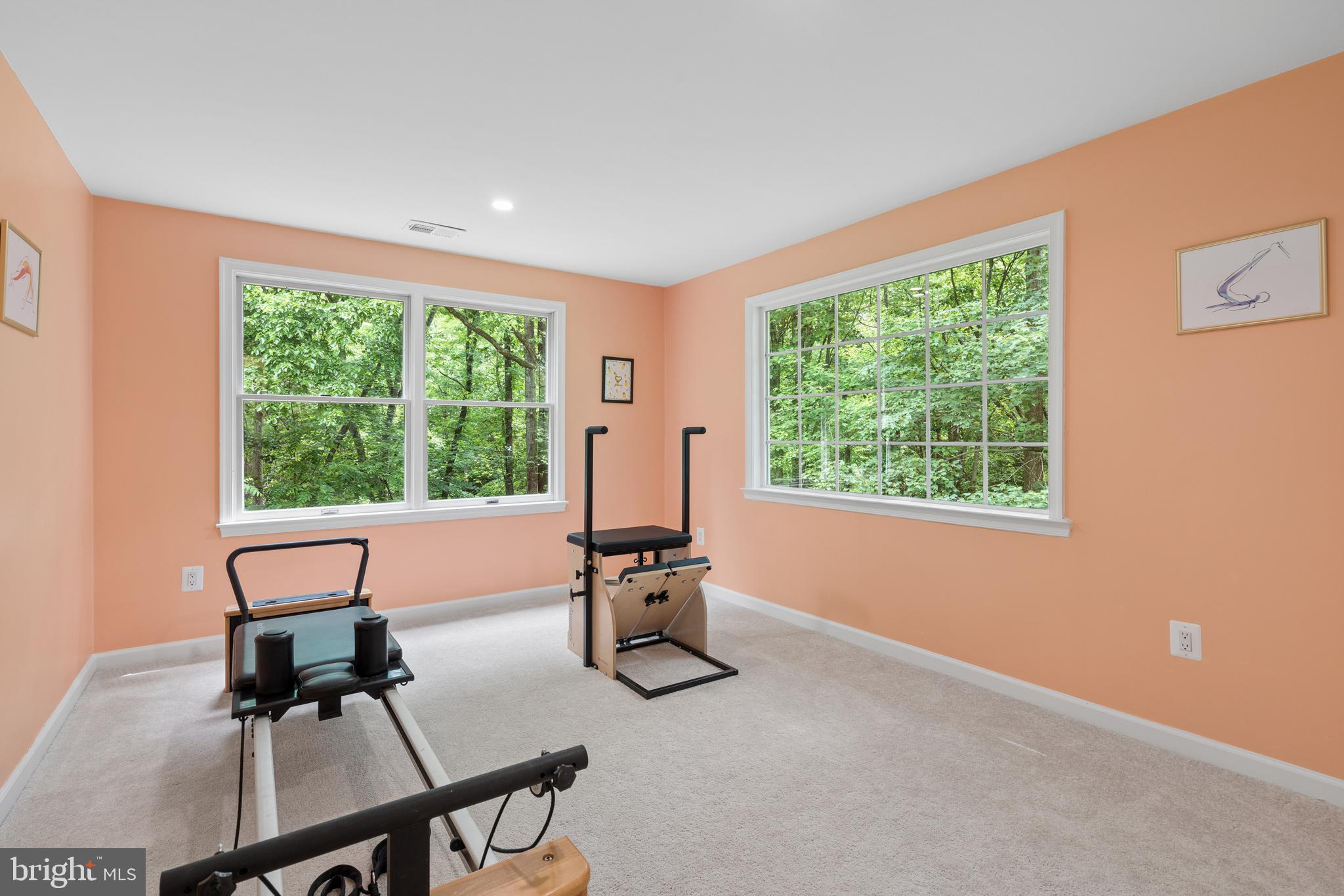 SUGARLOAF ESTATES - Residential