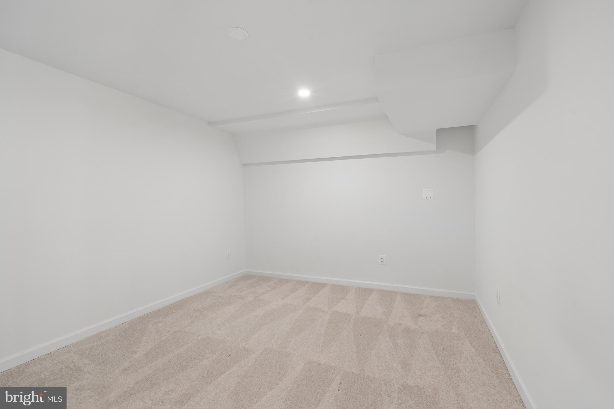 SUGARLOAF ESTATES - Residential