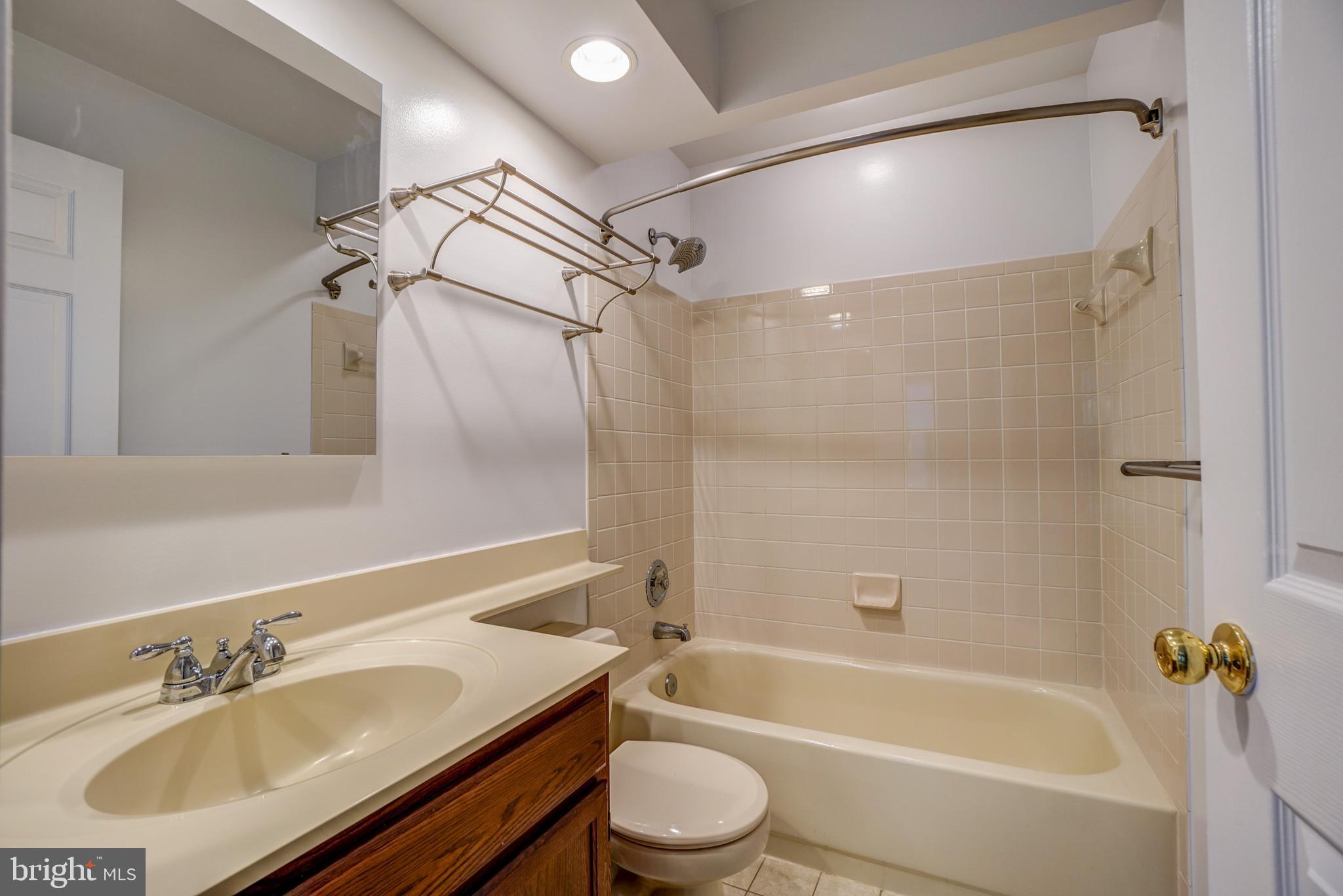 GATEWAY COMMONS - Residential