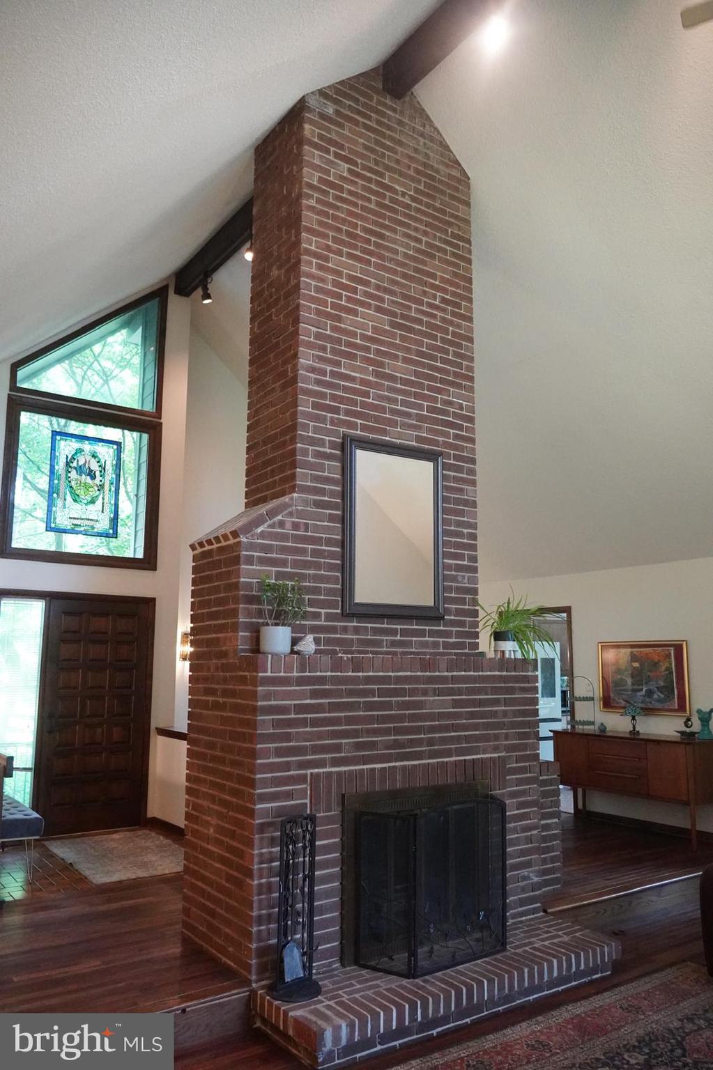 DUNN HILL - Residential