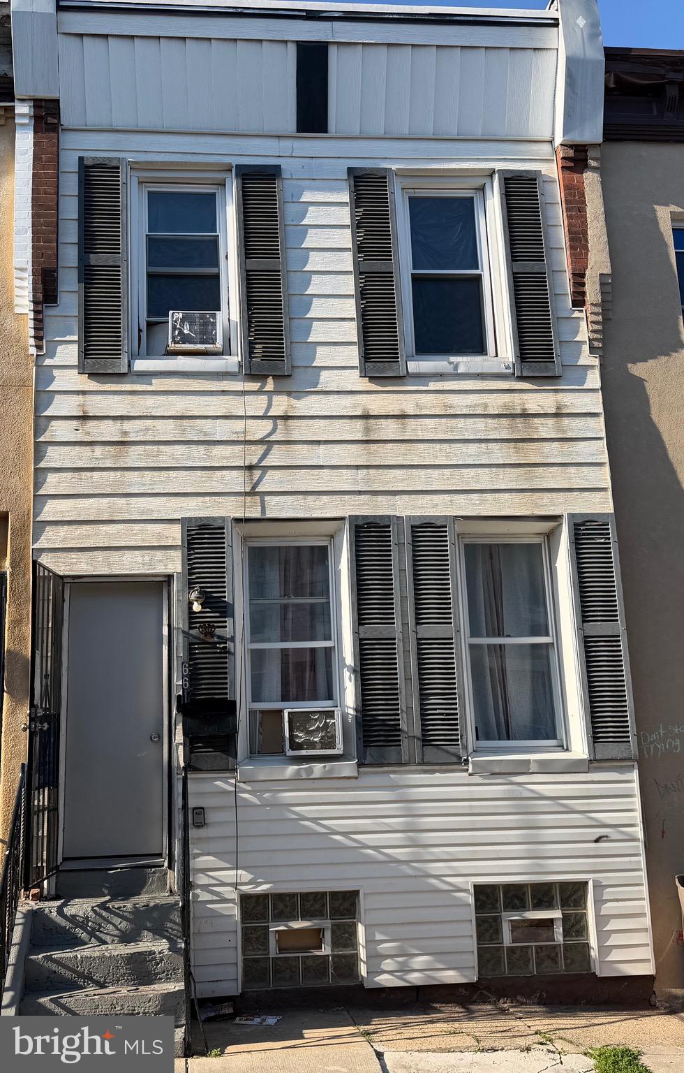 KENSINGTON - Residential