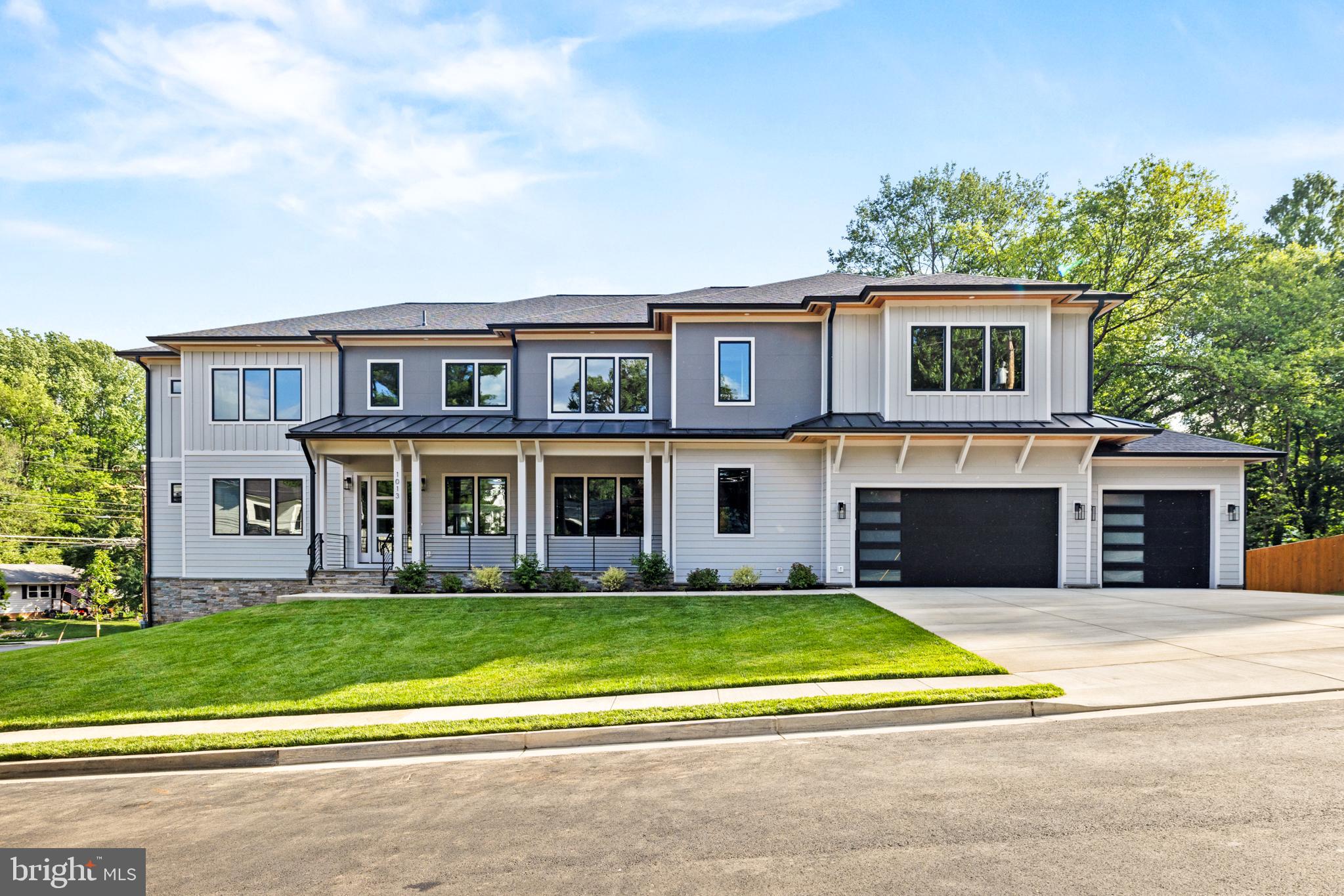VIENNA WOODS - Residential