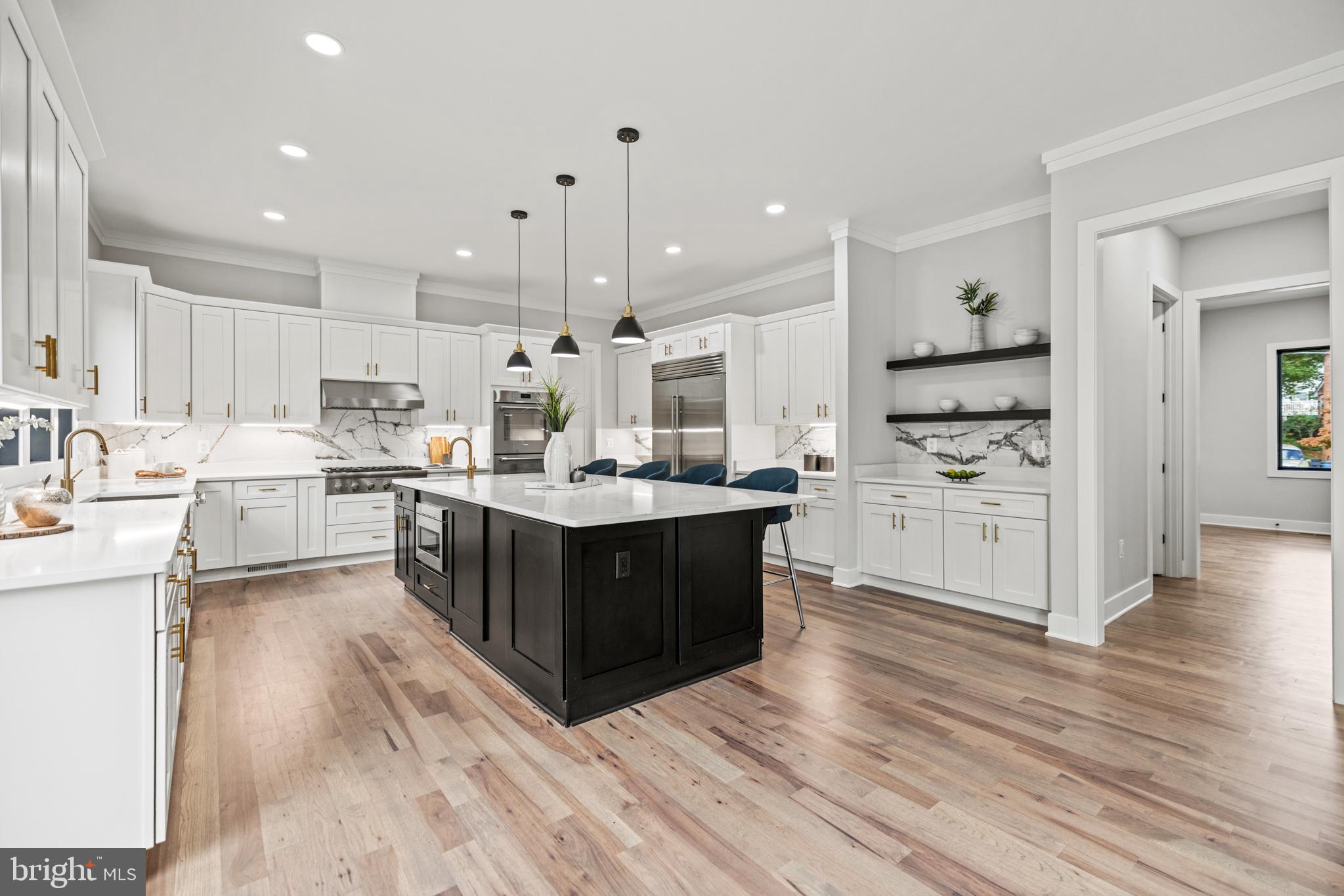 VIENNA WOODS - Residential