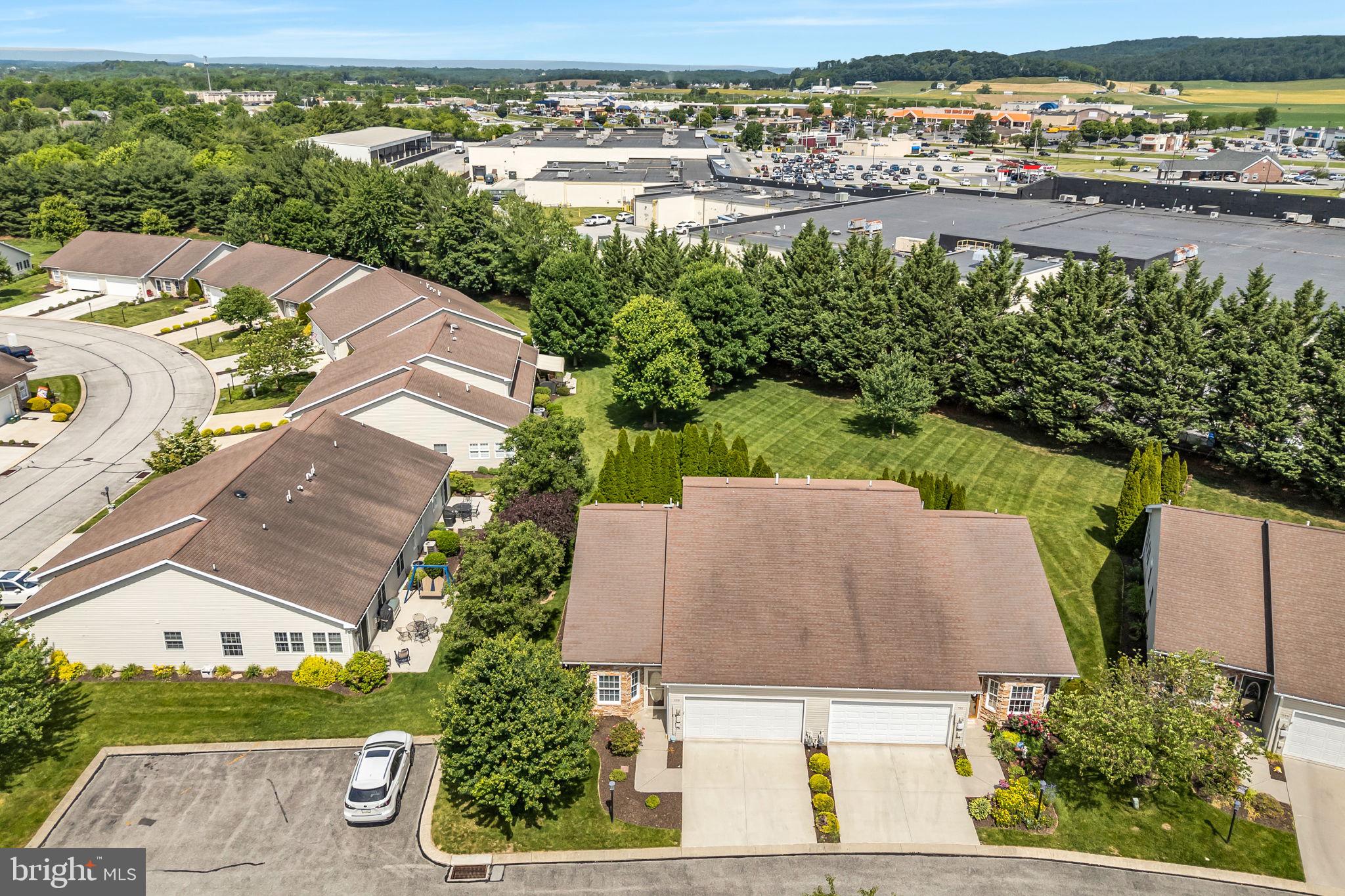 NORTH POINTE CONDOS - Residential