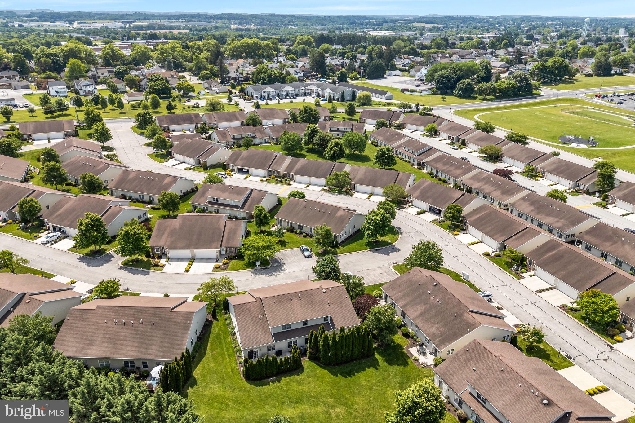 NORTH POINTE CONDOS - Residential
