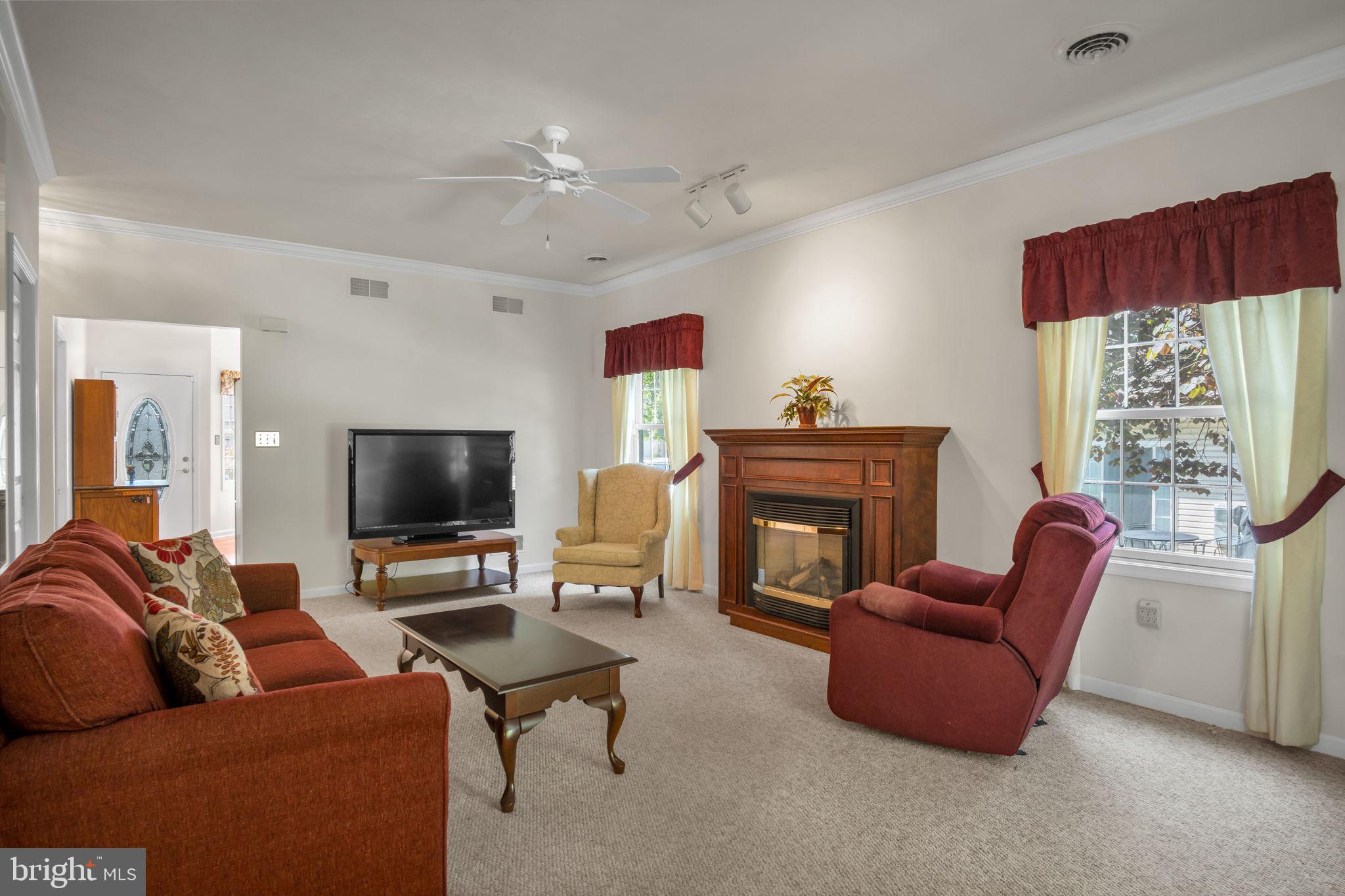 NORTH POINTE CONDOS - Residential