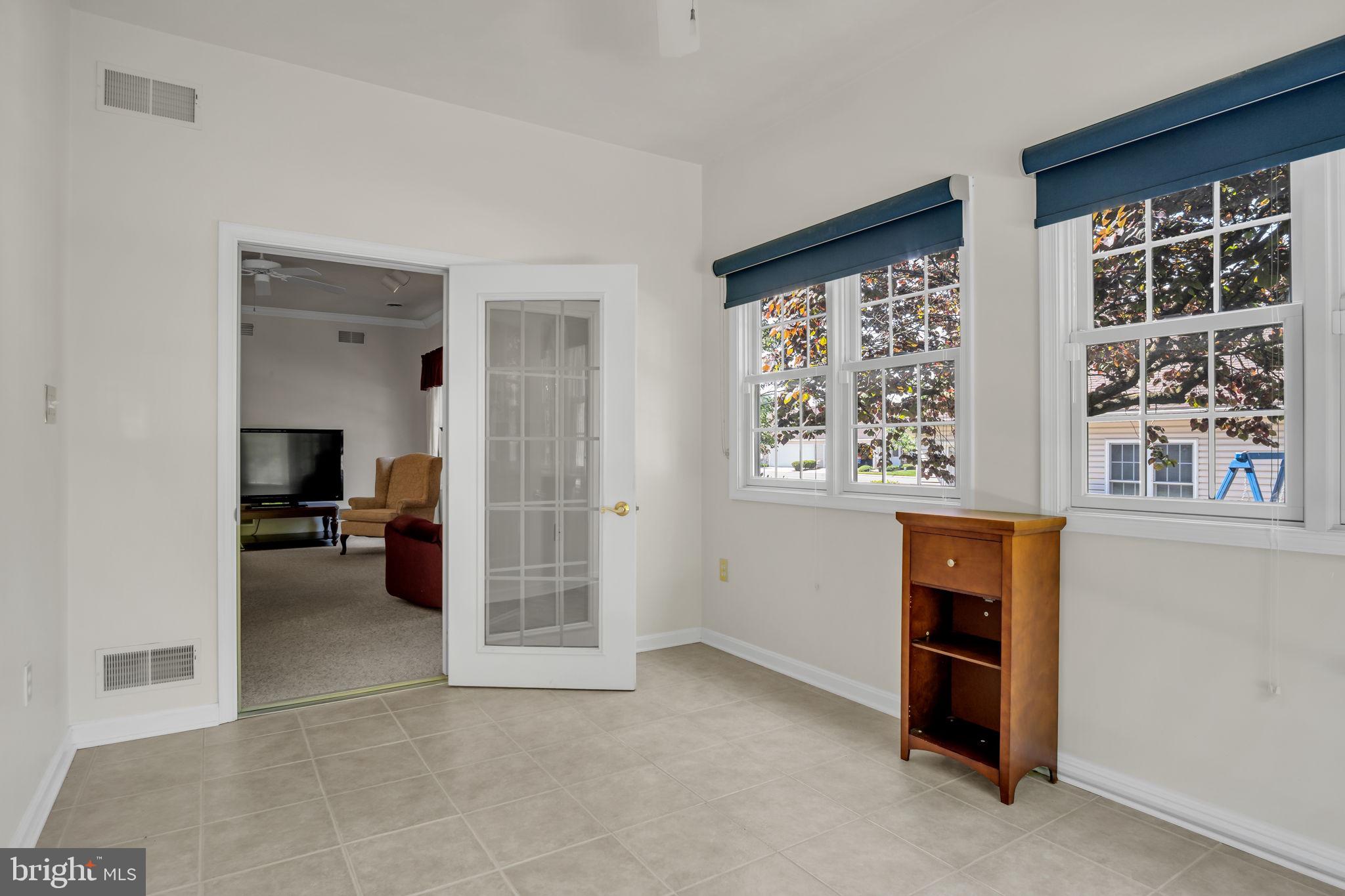 NORTH POINTE CONDOS - Residential
