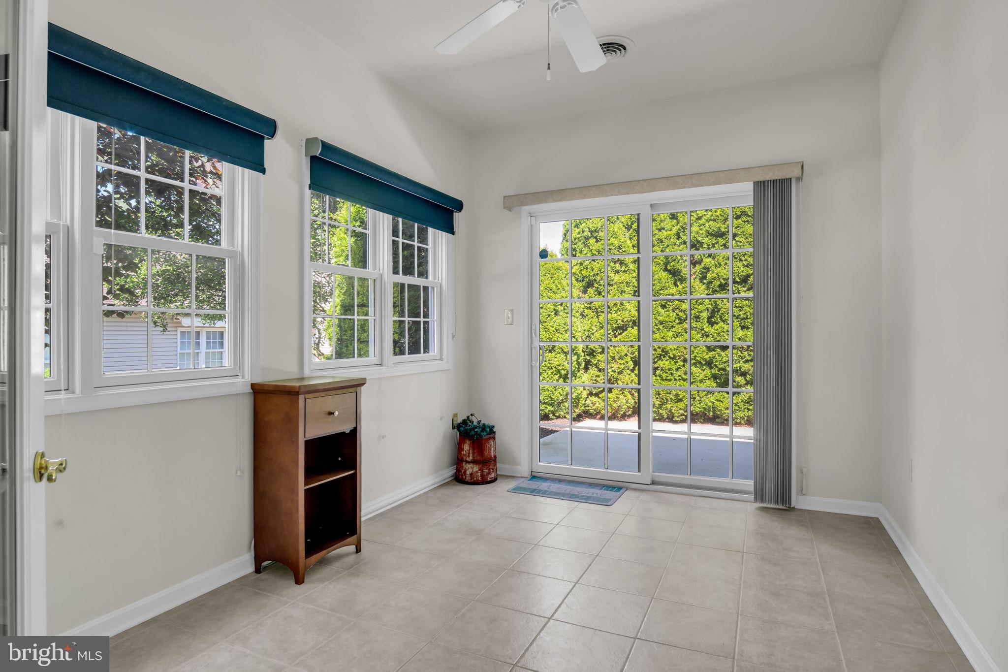 NORTH POINTE CONDOS - Residential