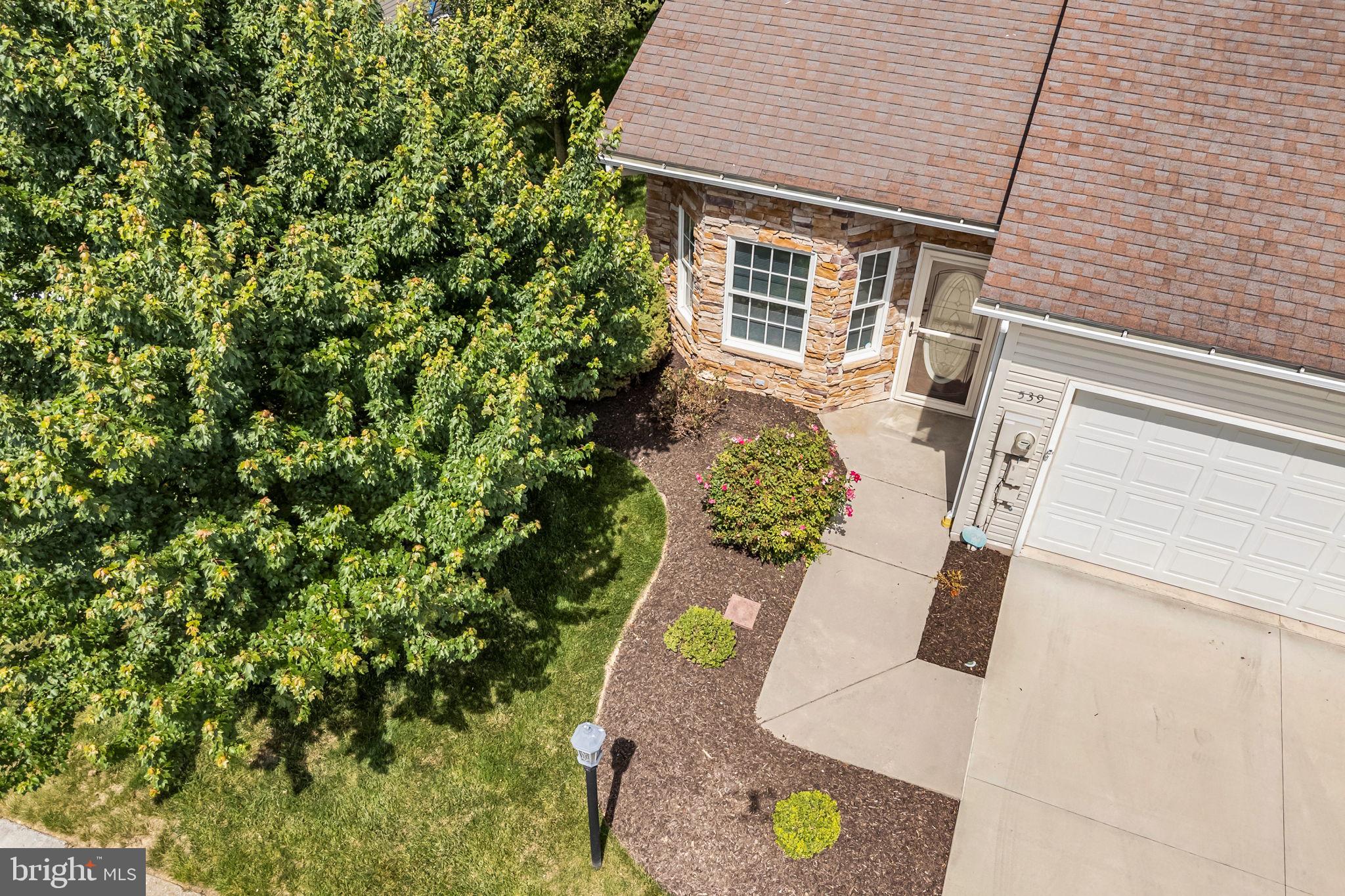 NORTH POINTE CONDOS - Residential