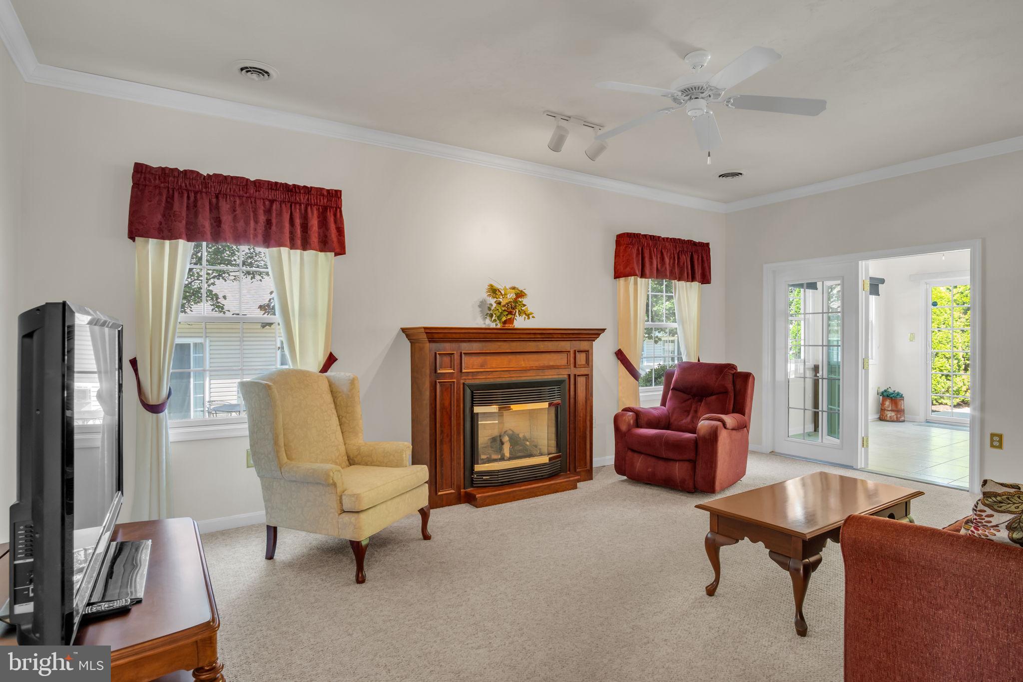 NORTH POINTE CONDOS - Residential
