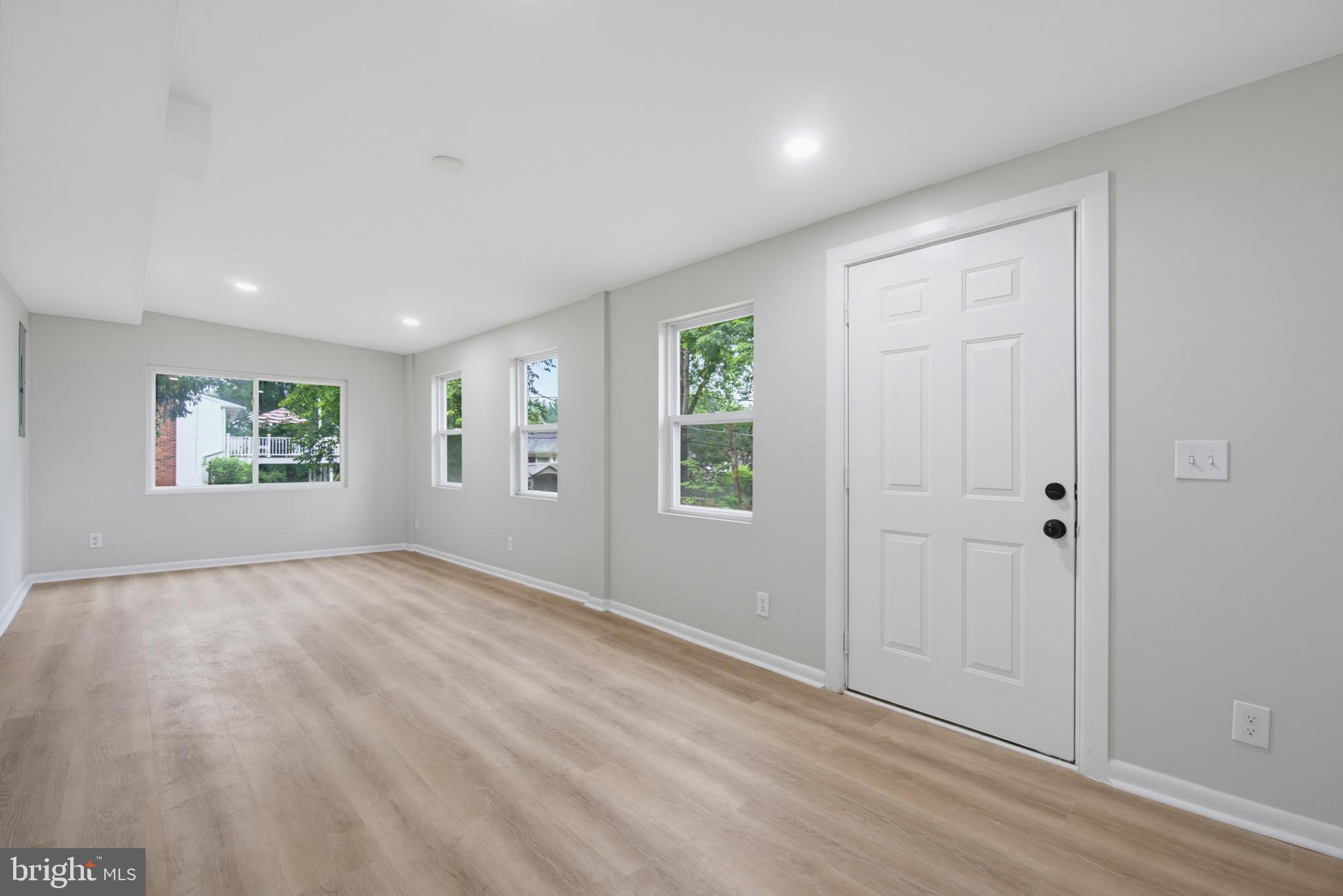 FOUNTAIN HILL - Residential