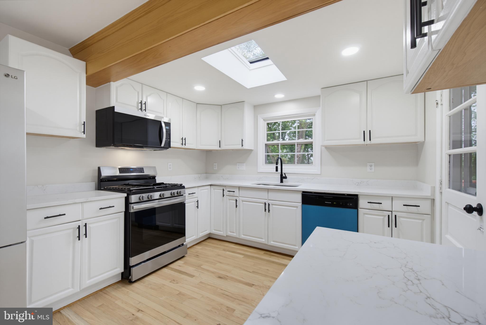 FOUNTAIN HILL - Residential