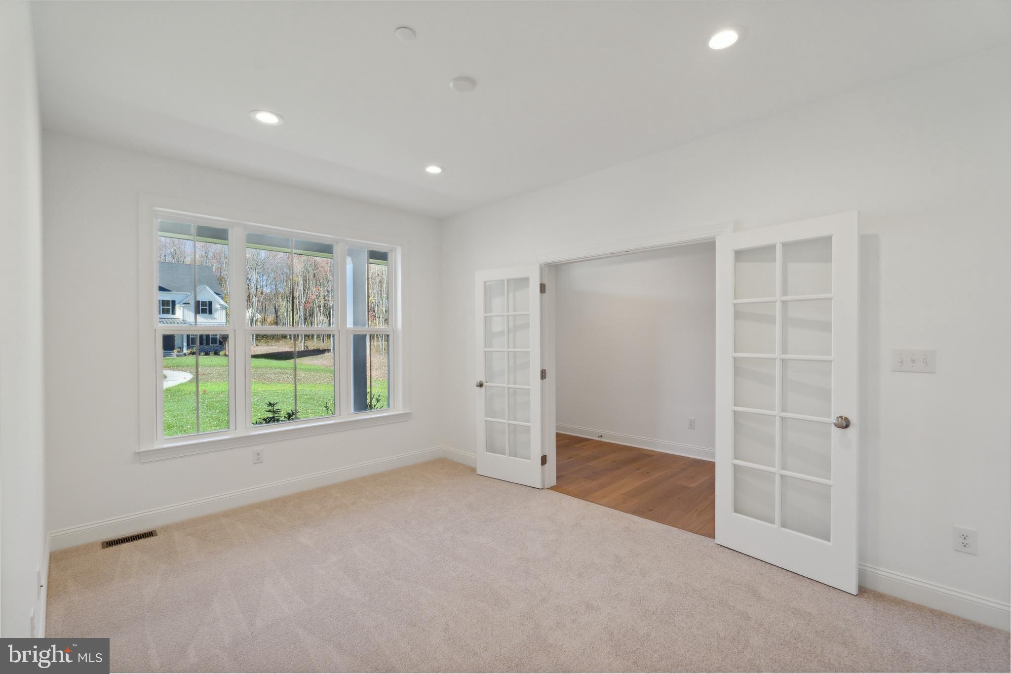 STRAWBERRY HILLS - Residential