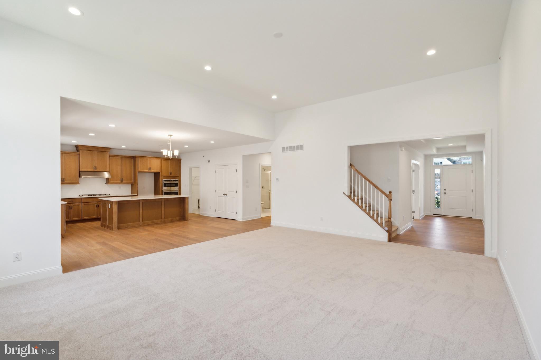 STRAWBERRY HILLS - Residential