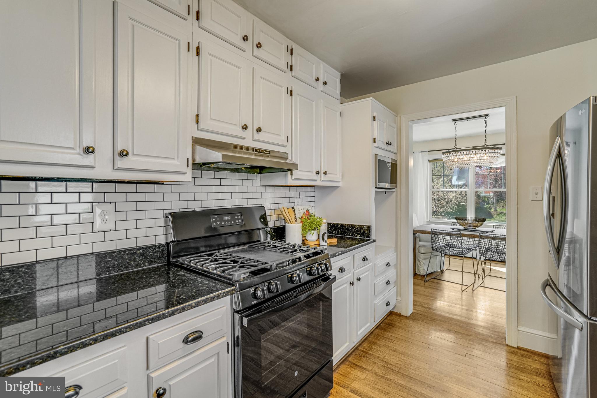 ADDISON HEIGHTS - Residential