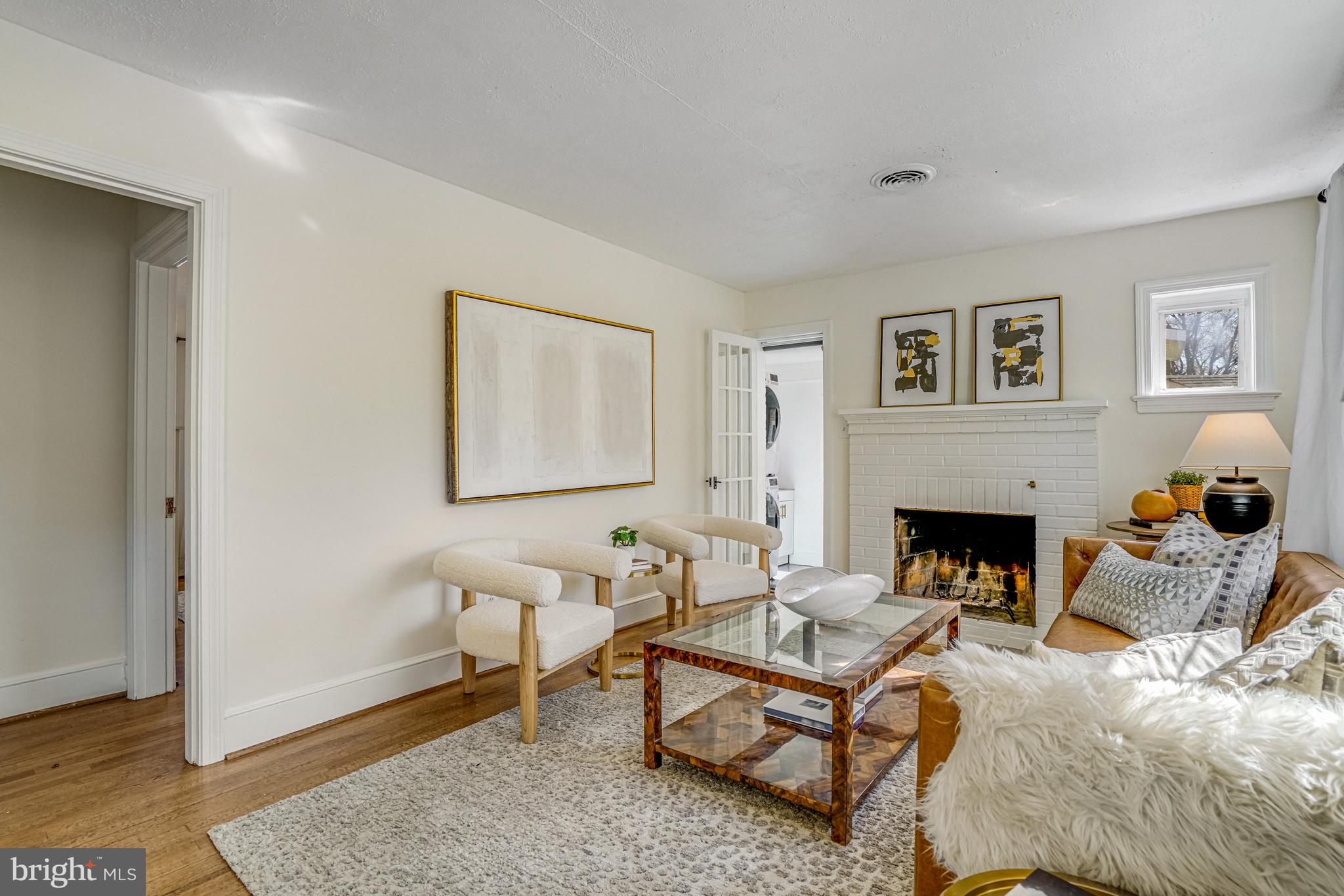 ADDISON HEIGHTS - Residential