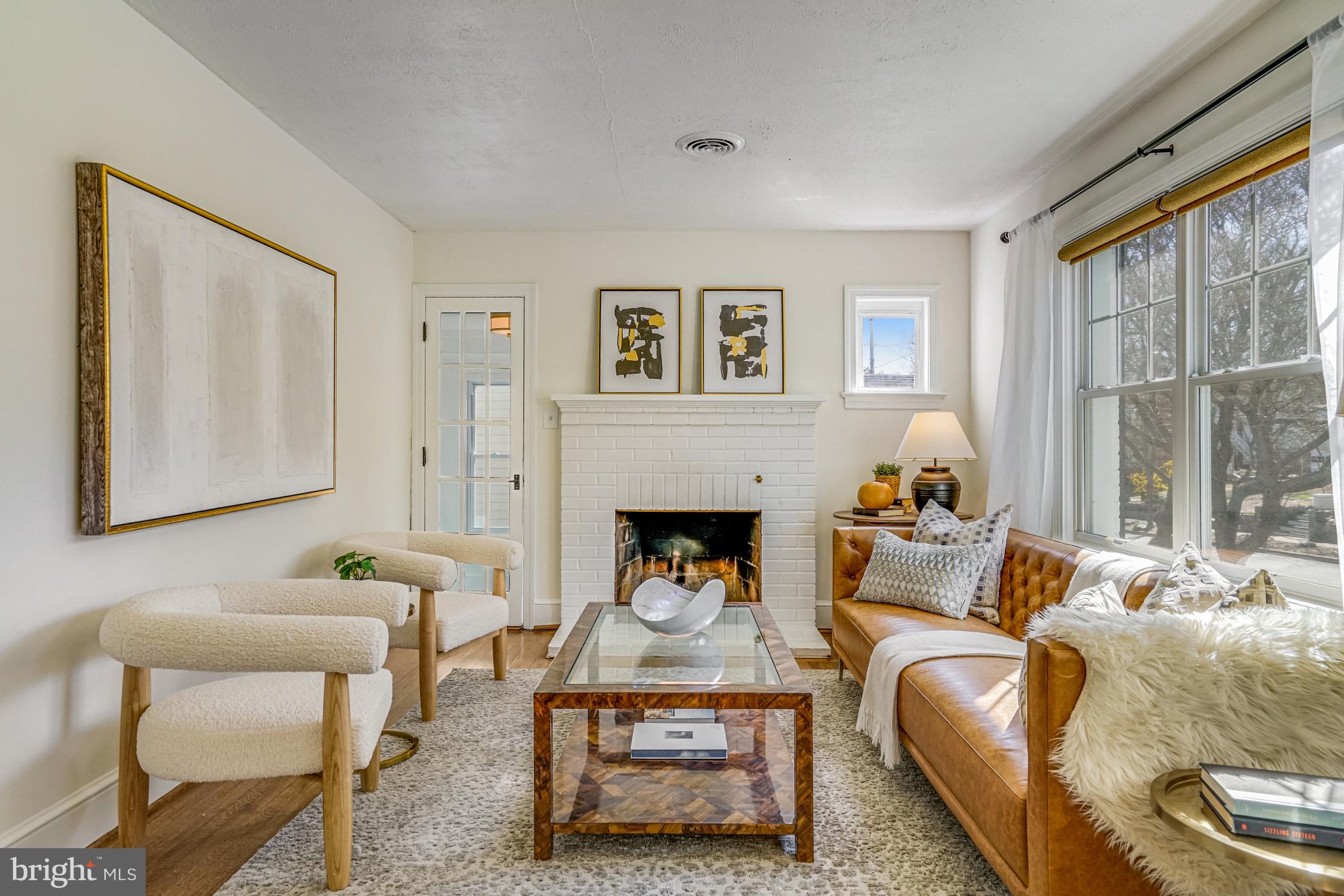 ADDISON HEIGHTS - Residential