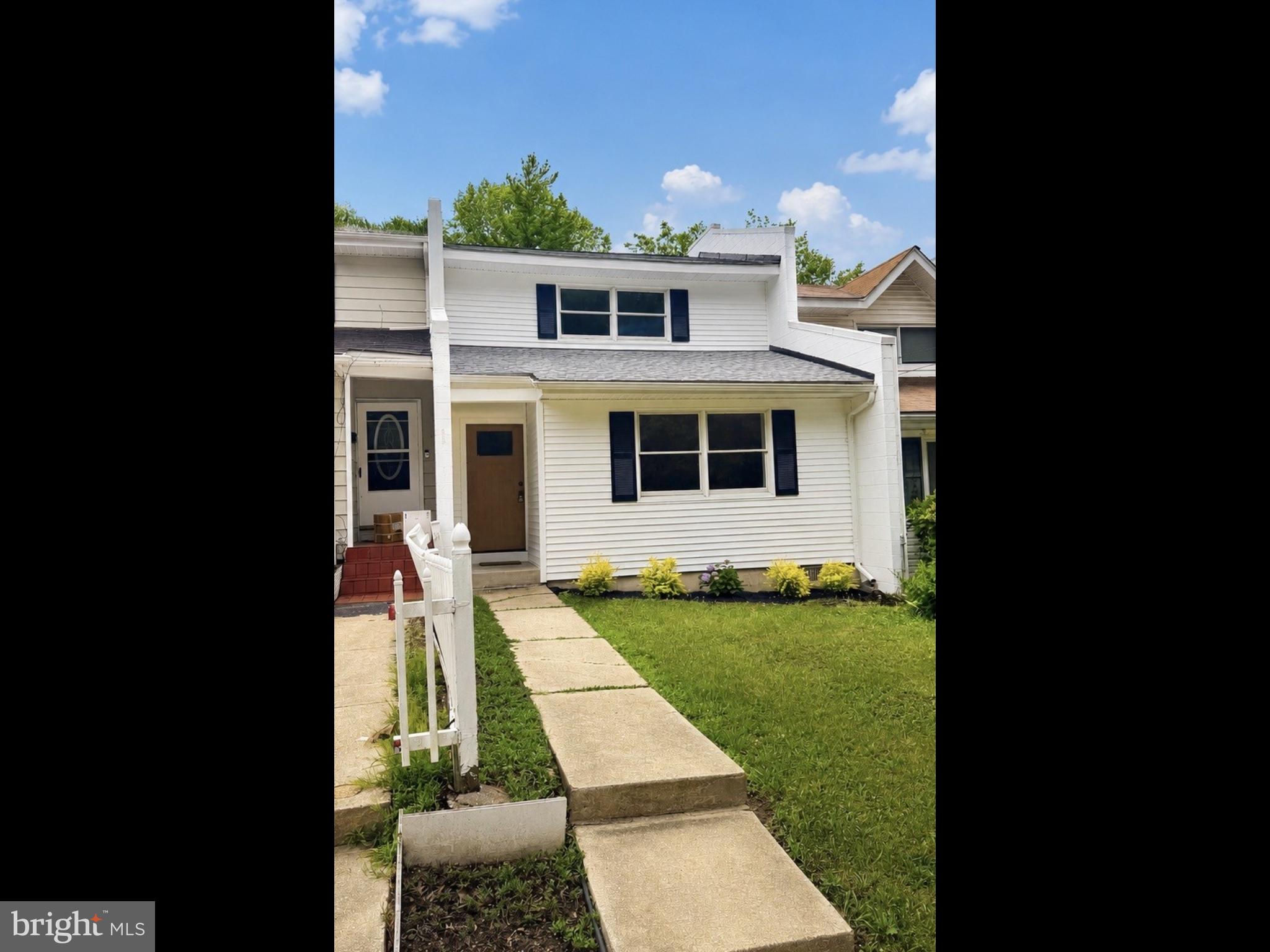 CALVERT MANOR - Residential