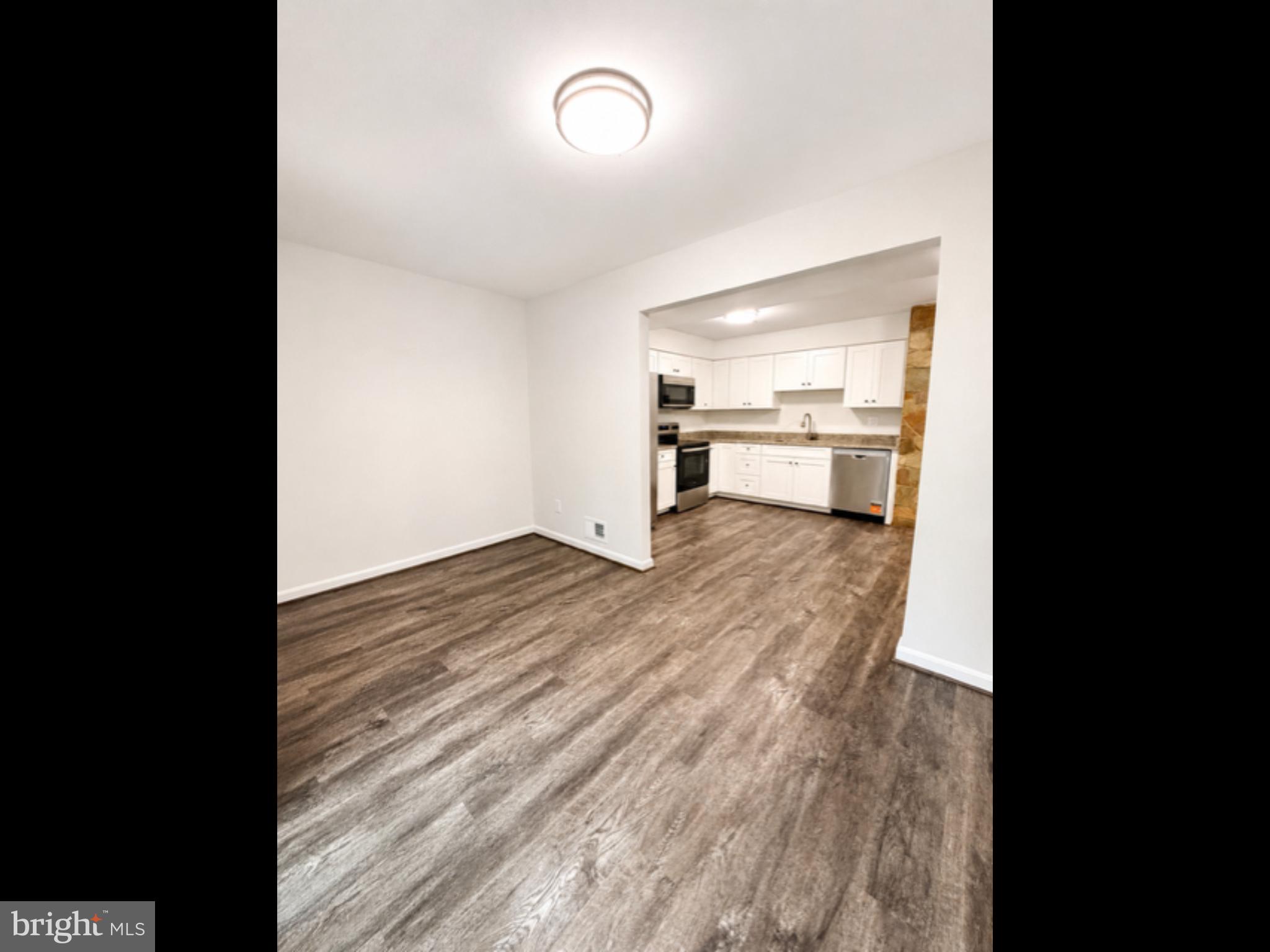 CALVERT MANOR - Residential