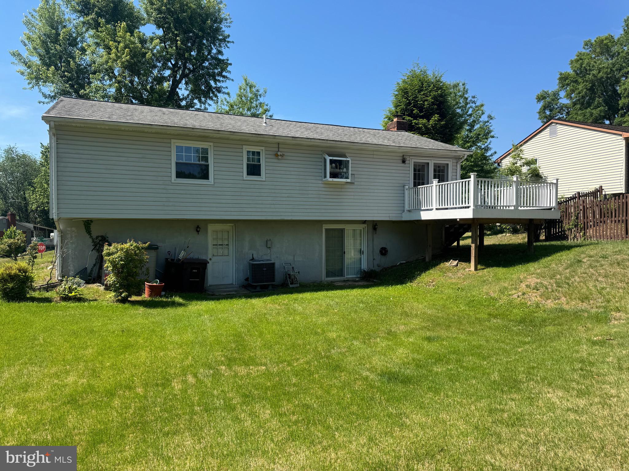 MARLBORO MEADOWS - Residential